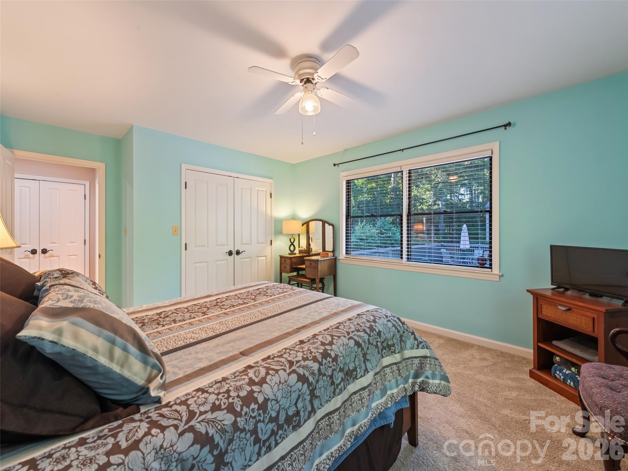 Single Family Residence at 58 Sedgewood Court, Fairview, photo 23 of 48
