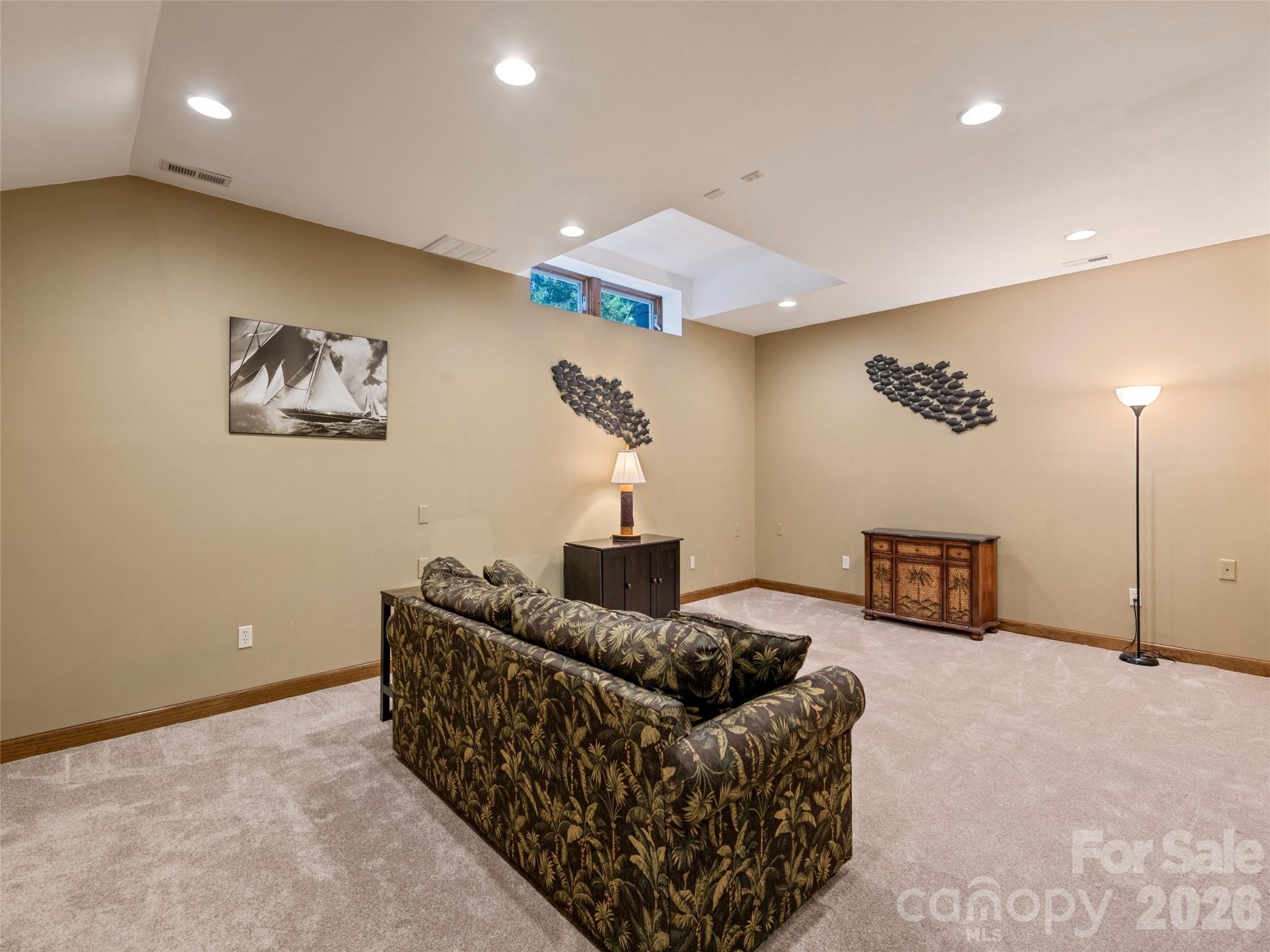 Single Family Residence at 58 Sedgewood Court, Fairview, photo 27 of 48