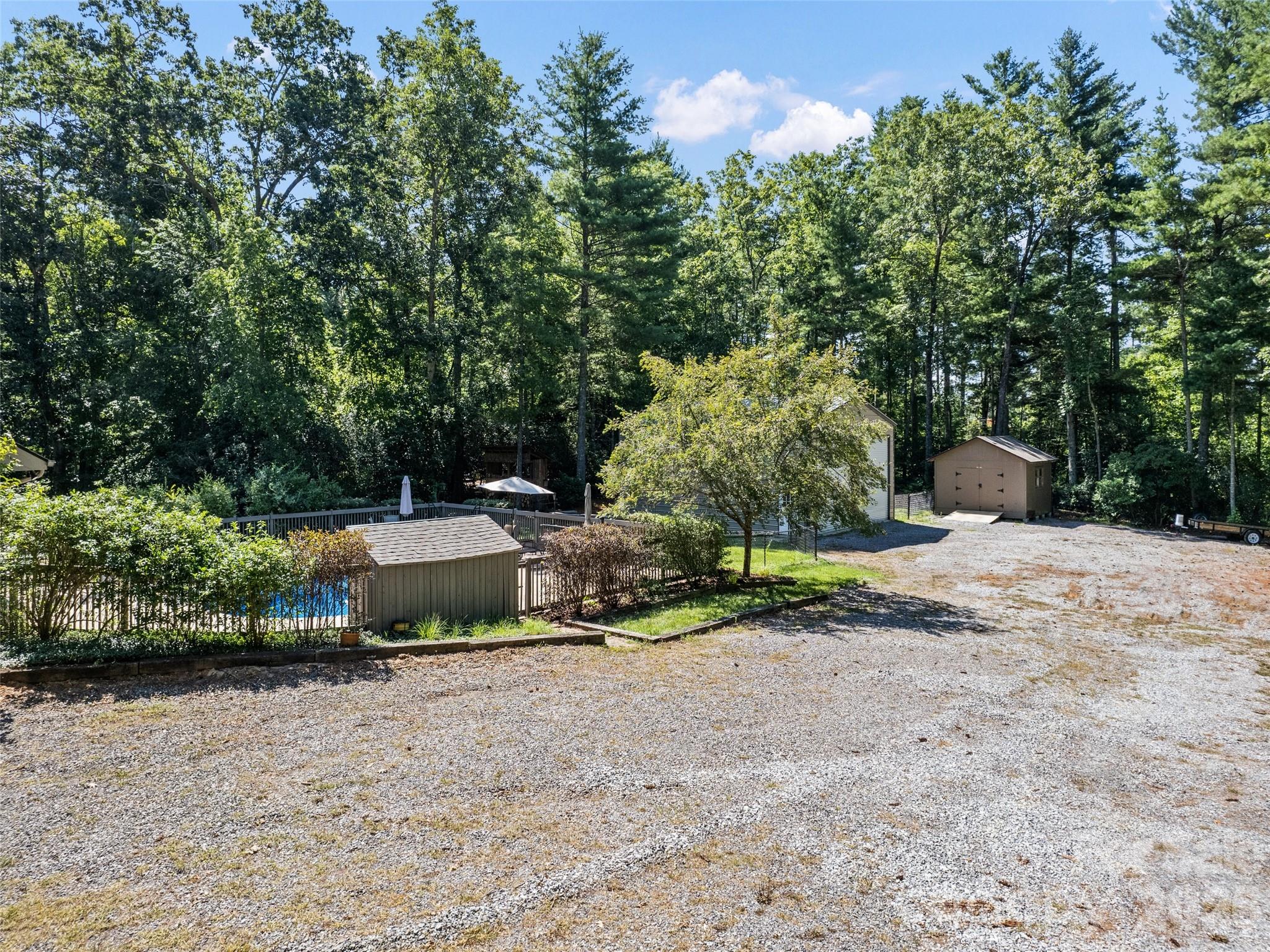 Single Family Residence at 58 Sedgewood Court, Fairview, photo 43 of 48