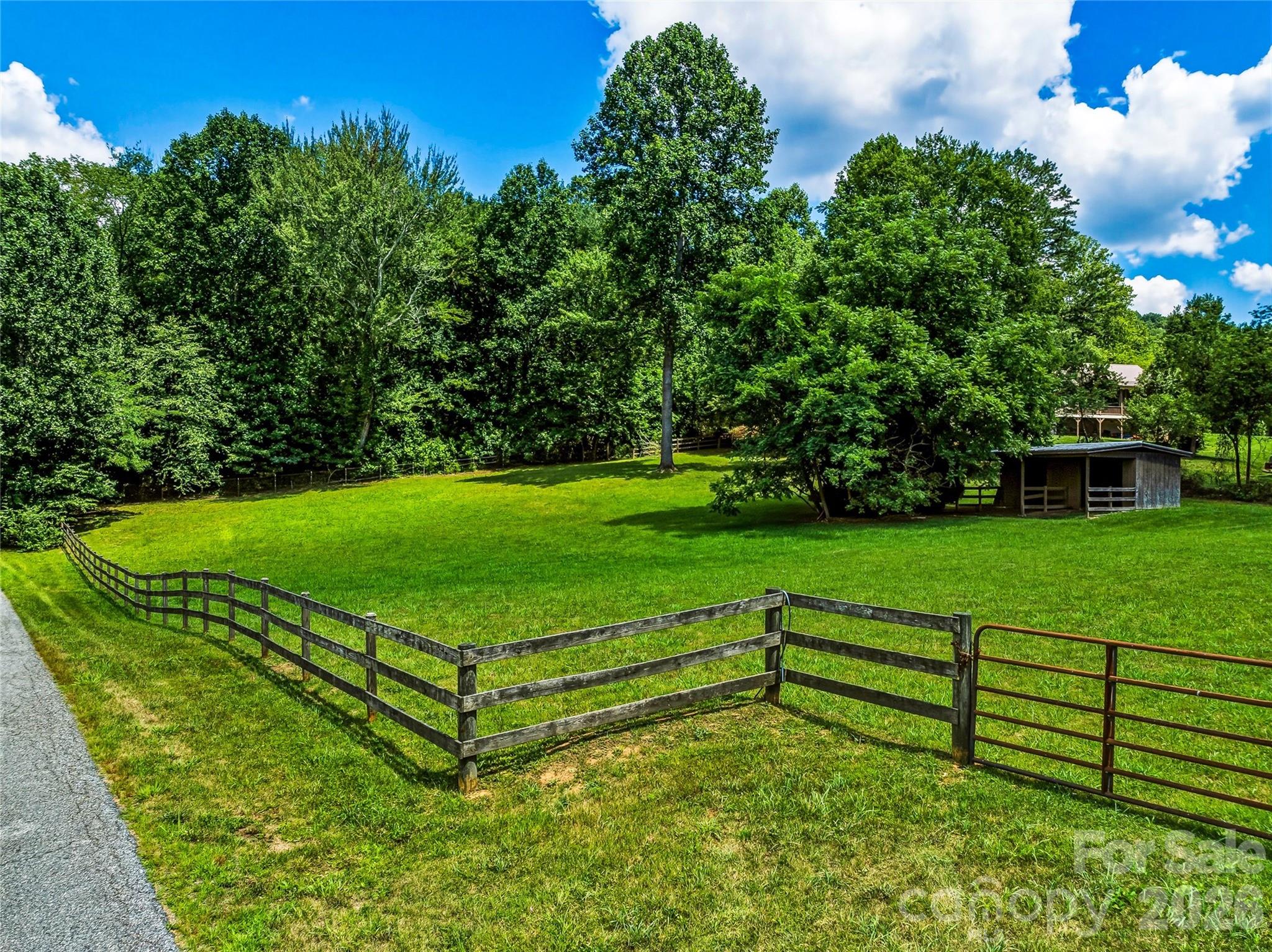 Single Family Residence at 150 Rainbow View Drive, Fletcher, photo 8 of 44
