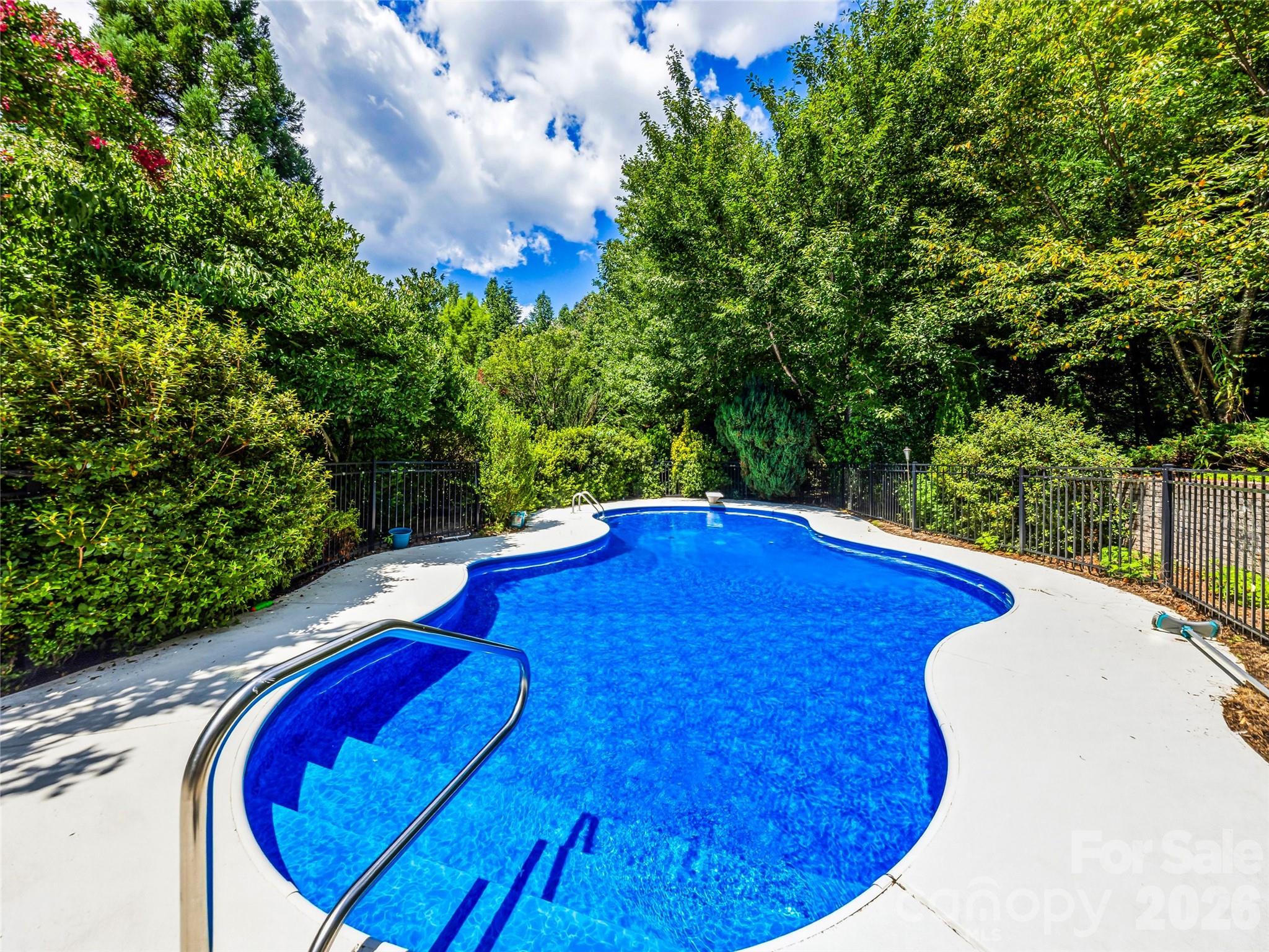 Private pool, ready for summer fun - 150 Rainbow View Drive, Fletcher