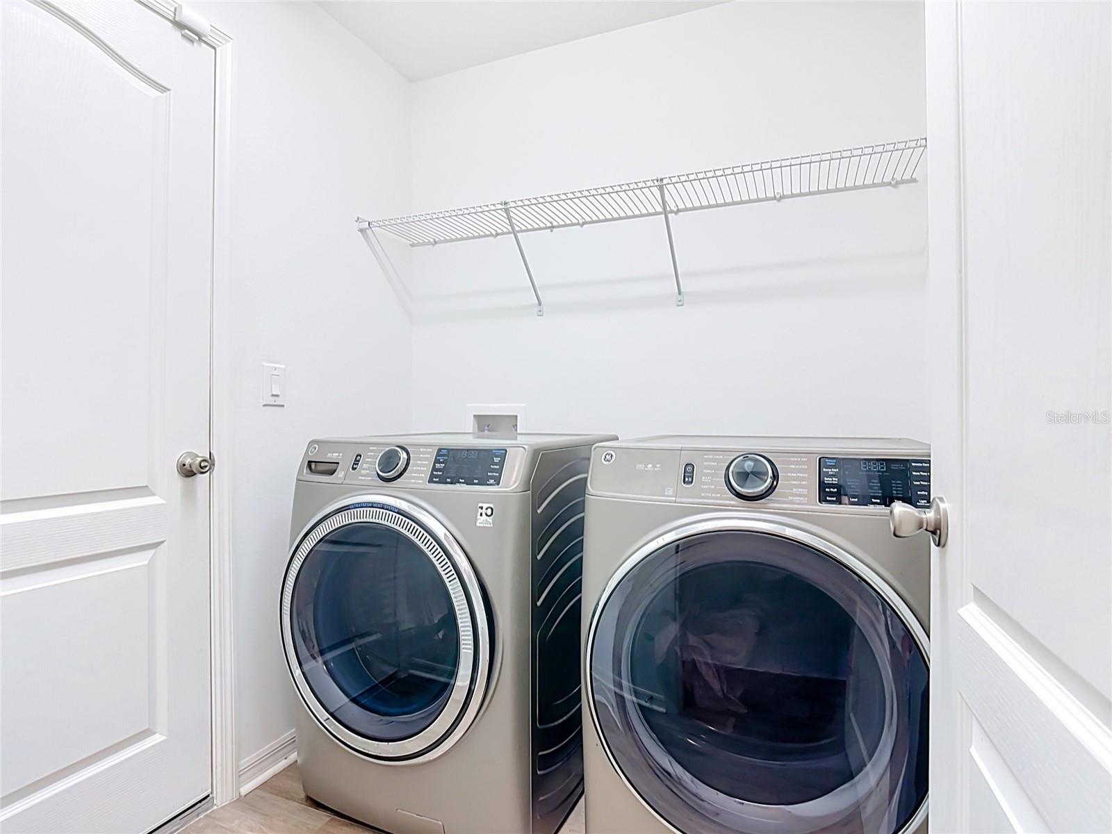 Laundry room and smart appliances included - 386 PRESERVE POINTE BLVD, DAVENPORT