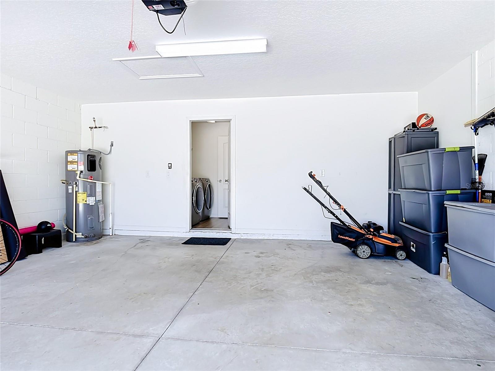 Two Car Garage - 386 PRESERVE POINTE BLVD, DAVENPORT