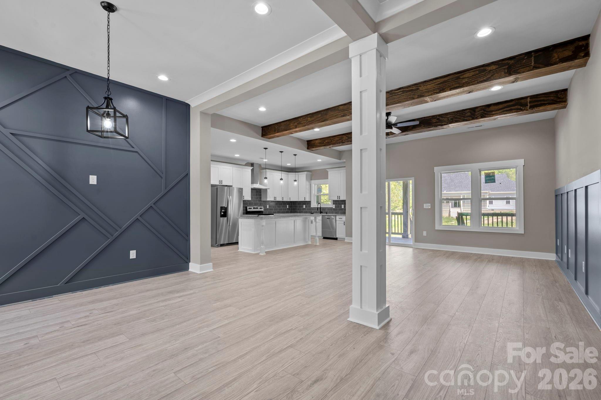 Single Family Residence at 79 Crystal Mountain Drive, Hendersonville, photo 2 of 24