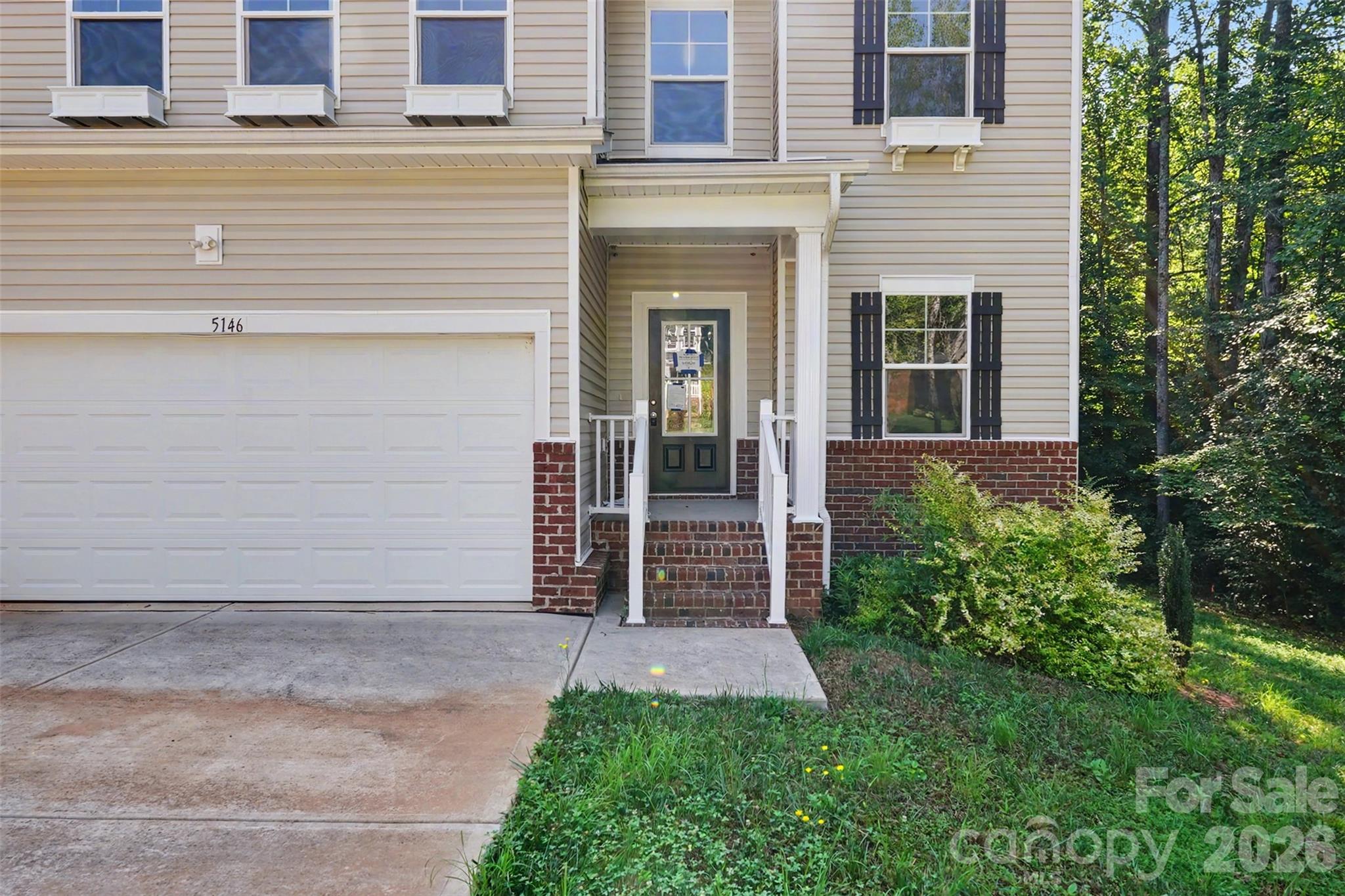 Single Family Residence at 5146 Mark Drive NE, Hickory, photo 7 of 42