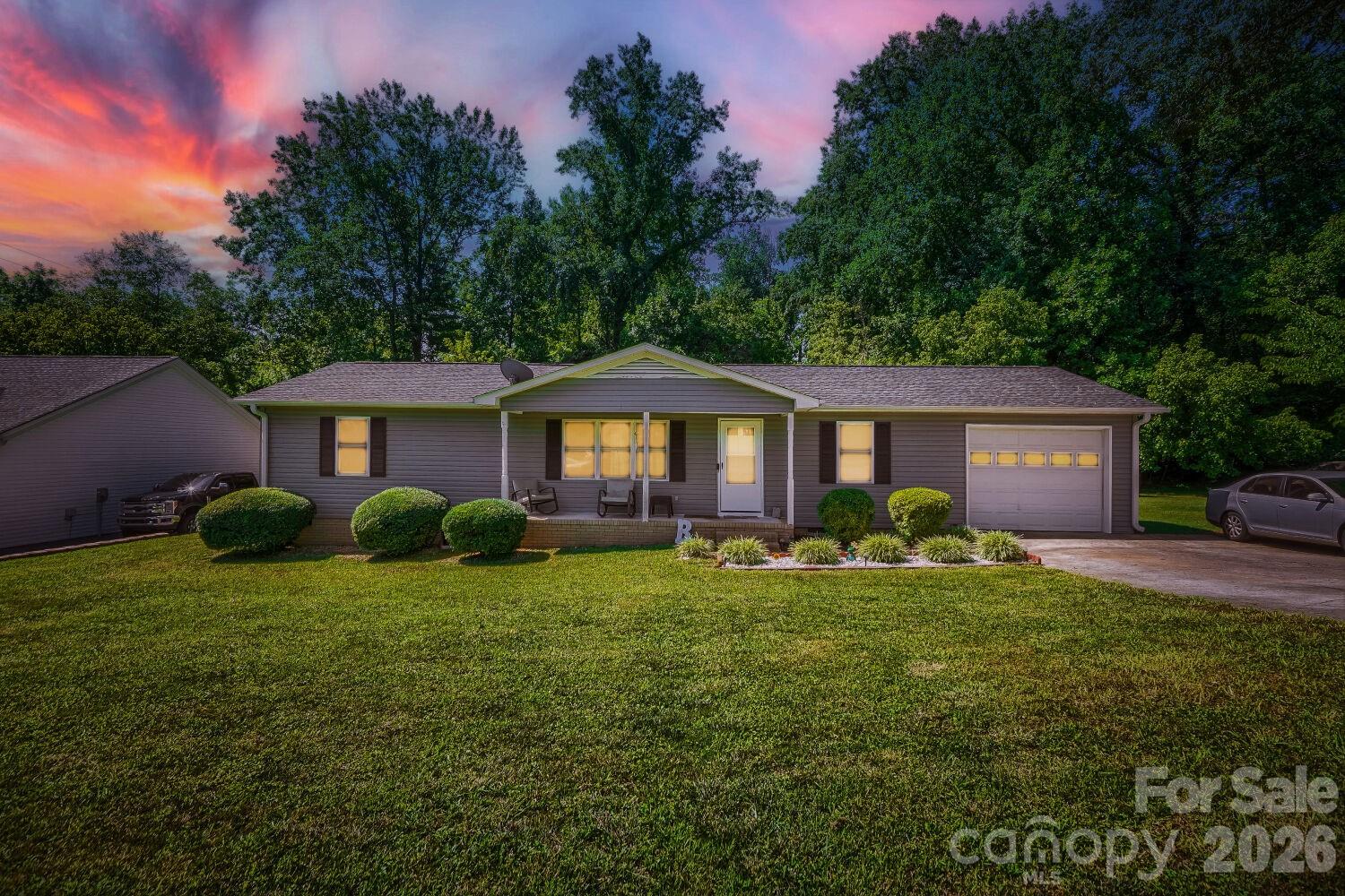 Single Family Residence at 2601 Lynn Drive, Gastonia, photo 24 of 30