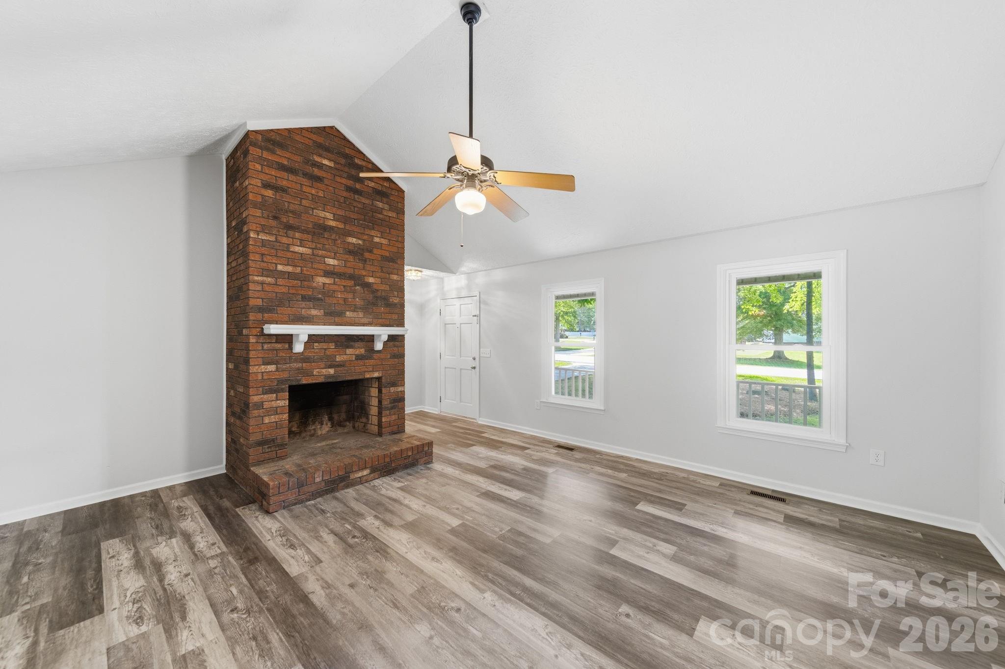 Single Family Residence at 617 Autumn Drive, Harrisburg, photo 10 of 46