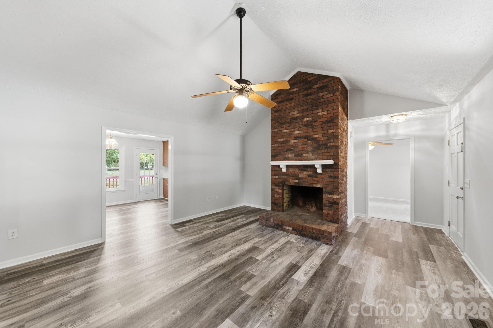 Single Family Residence at 617 Autumn Drive, Harrisburg, photo 12 of 46
