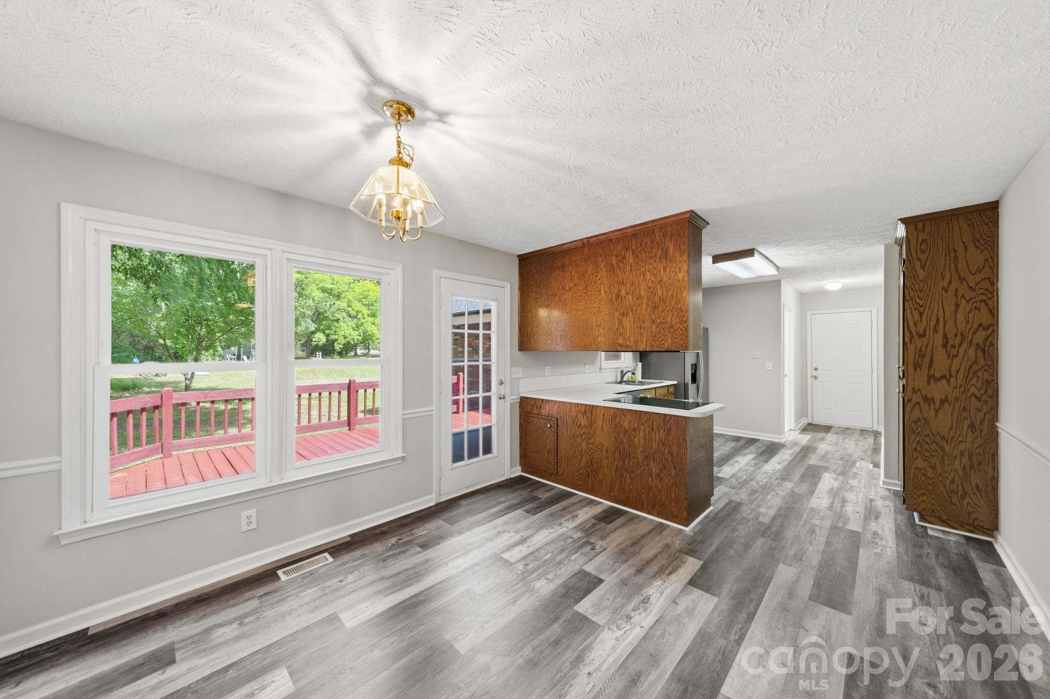 Single Family Residence at 617 Autumn Drive, Harrisburg, photo 18 of 46