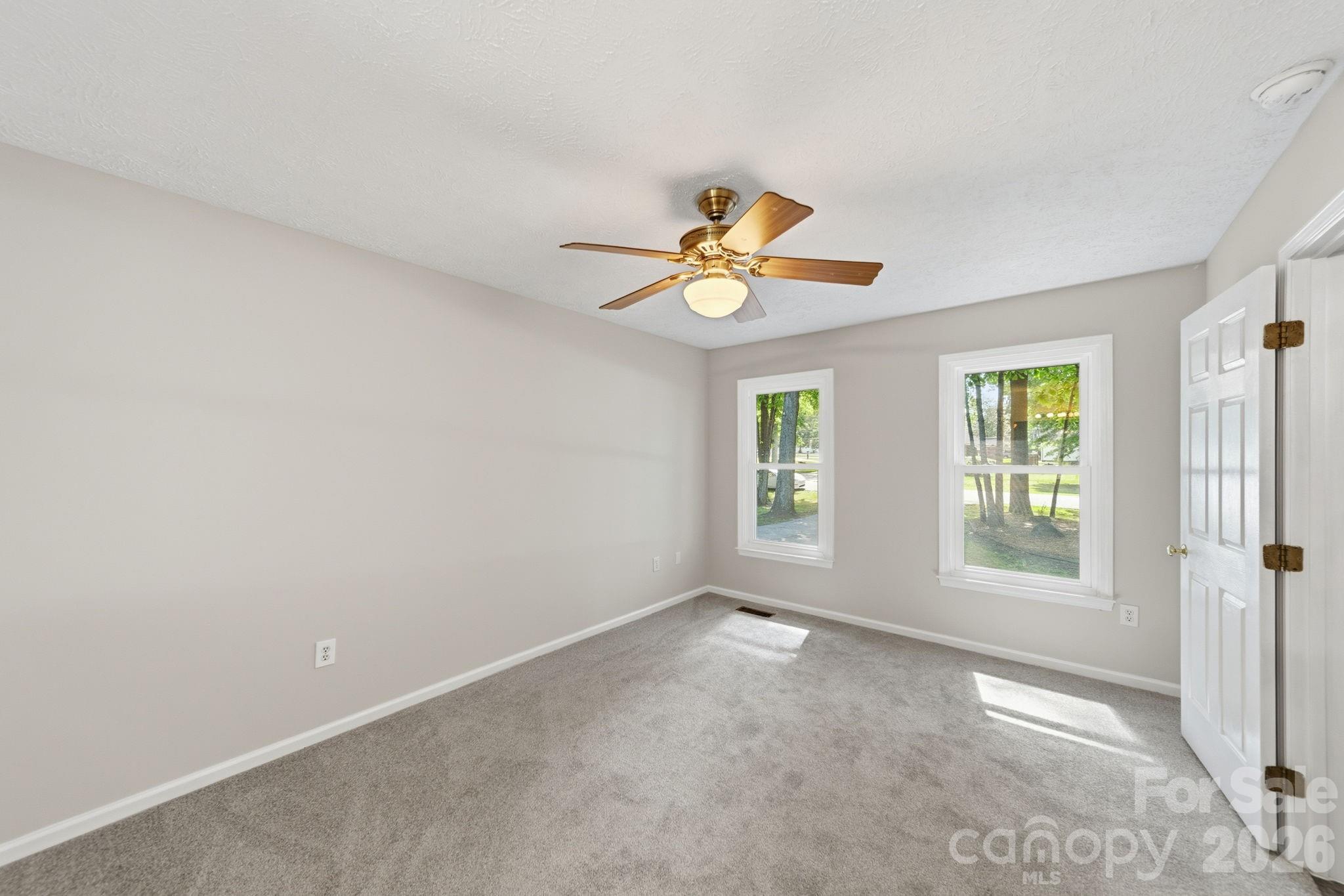 Single Family Residence at 617 Autumn Drive, Harrisburg, photo 20 of 46