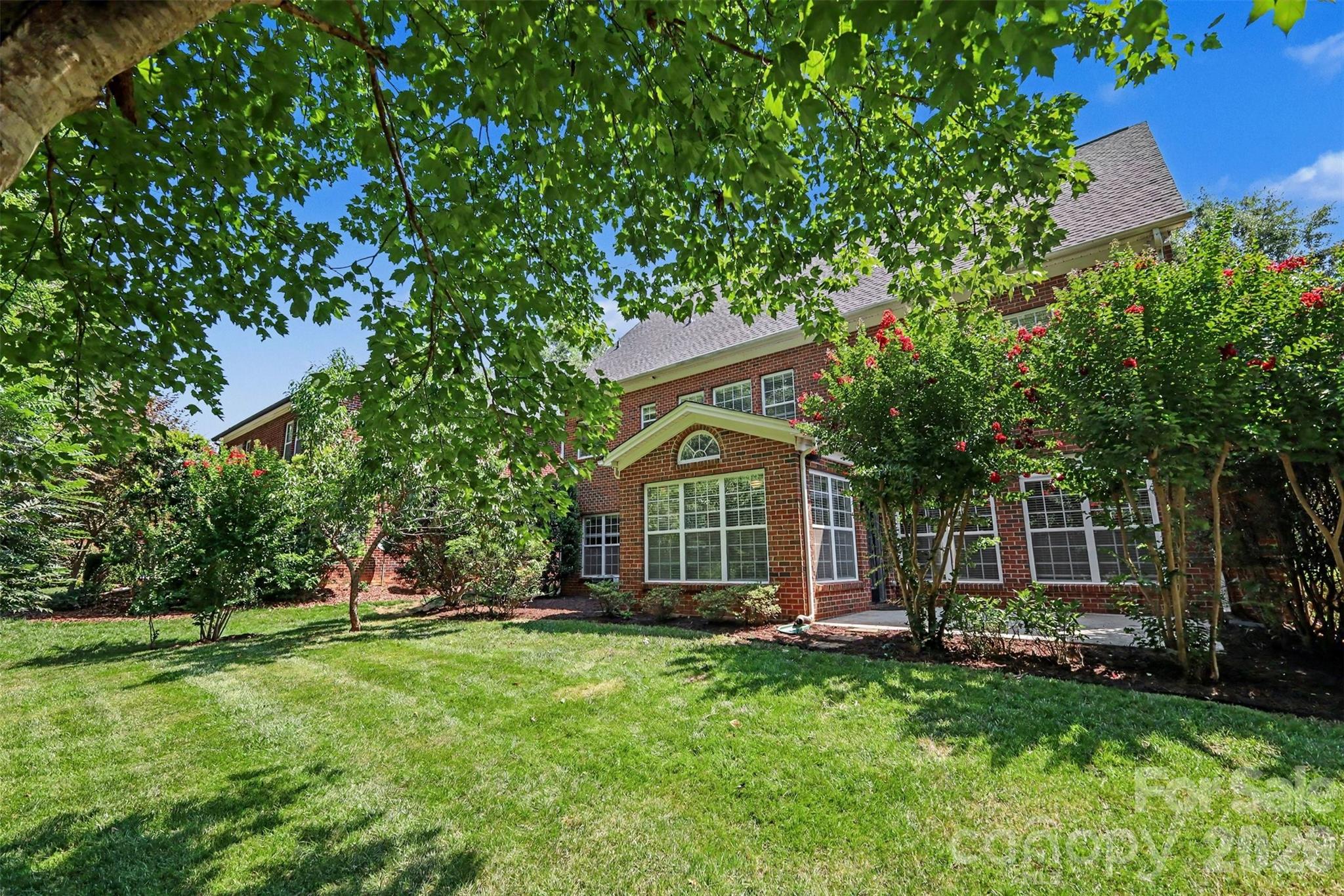 Single Family Residence at 2400 River Oaks Drive, Waxhaw, photo 38 of 44