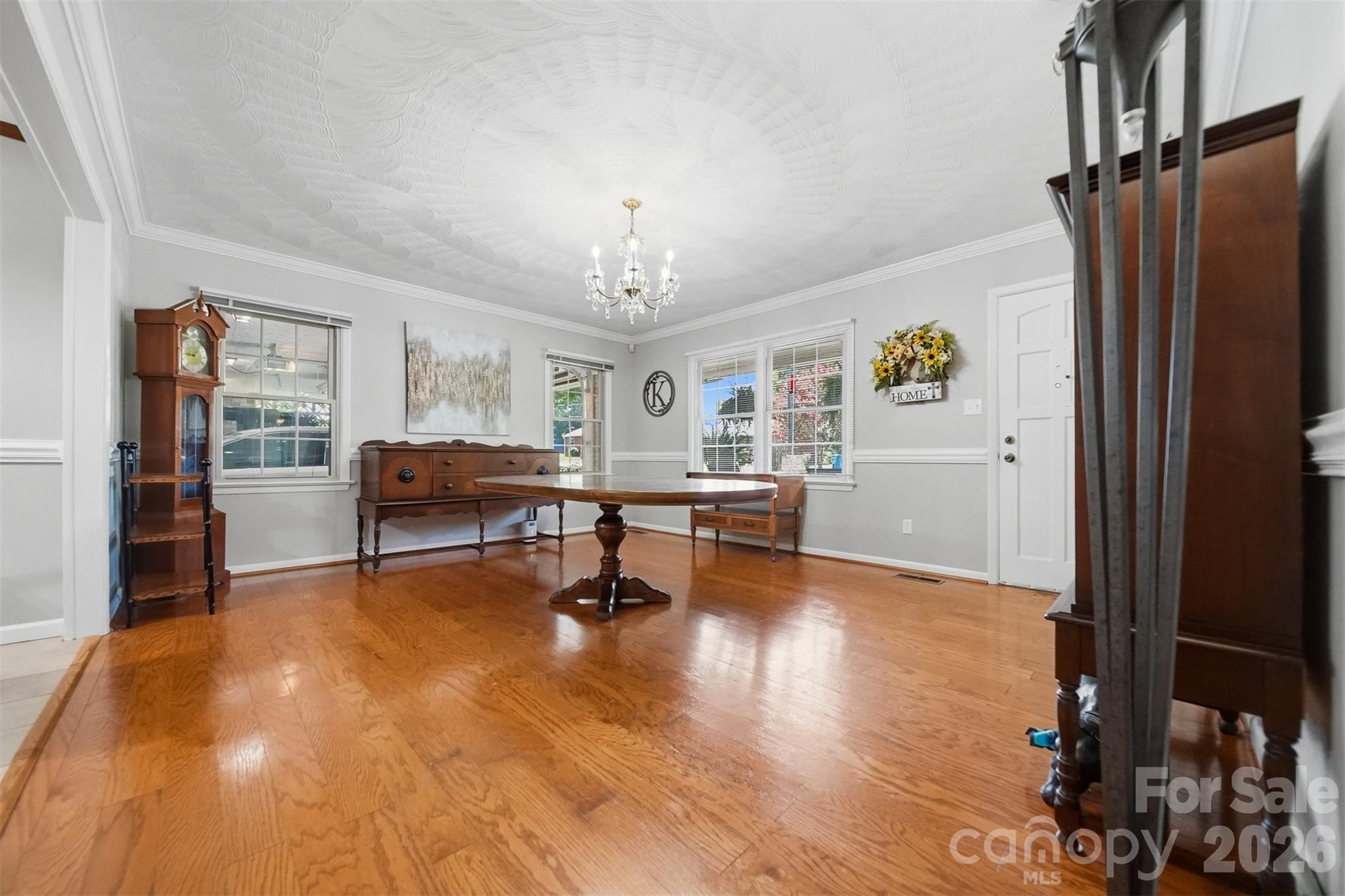 Single Family Residence at 3210 W Calvin Street, Claremont, photo 6 of 48
