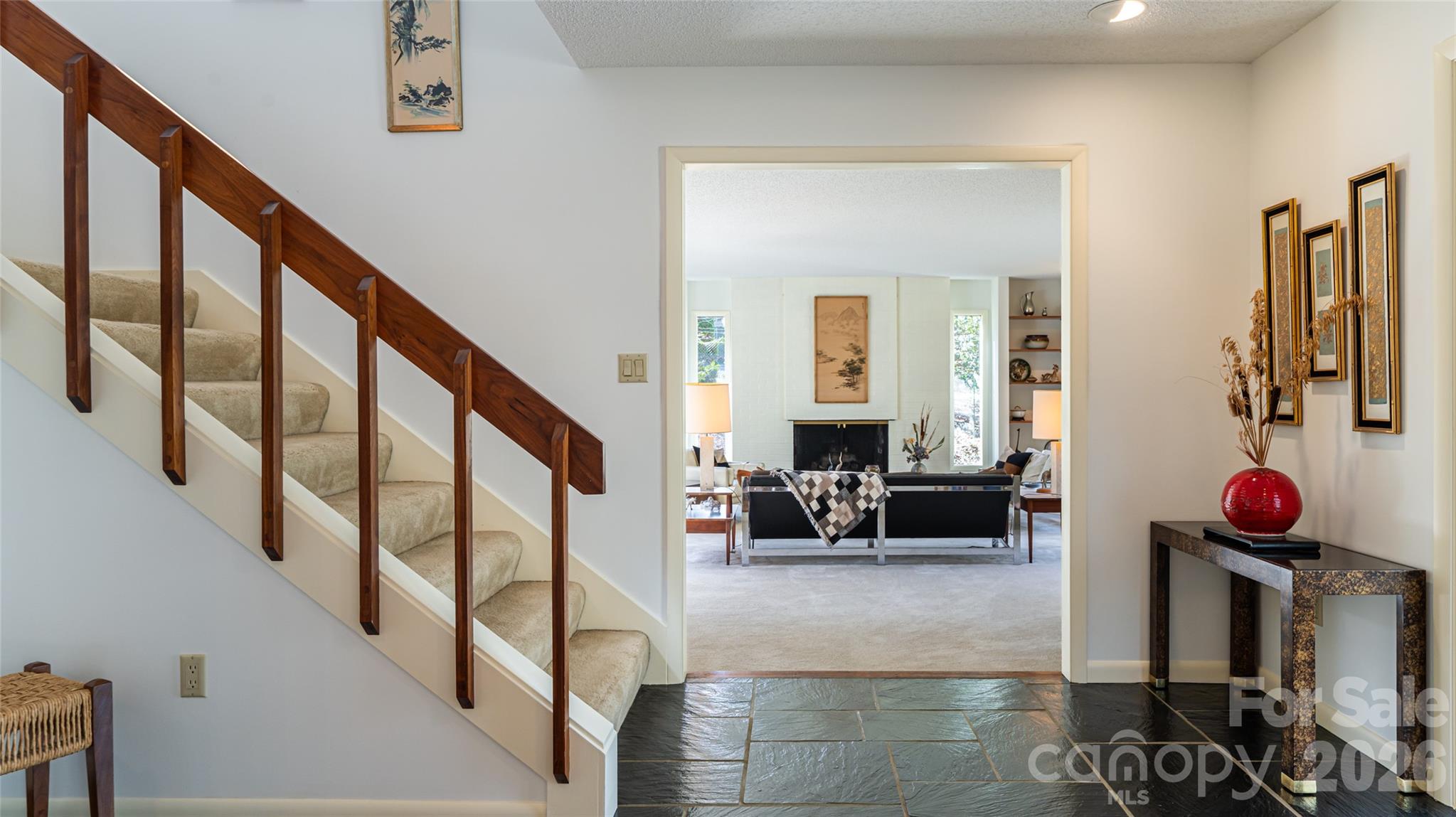 Single Family Residence at 12 Stuyvesant Crescent, Asheville, photo 7 of 45