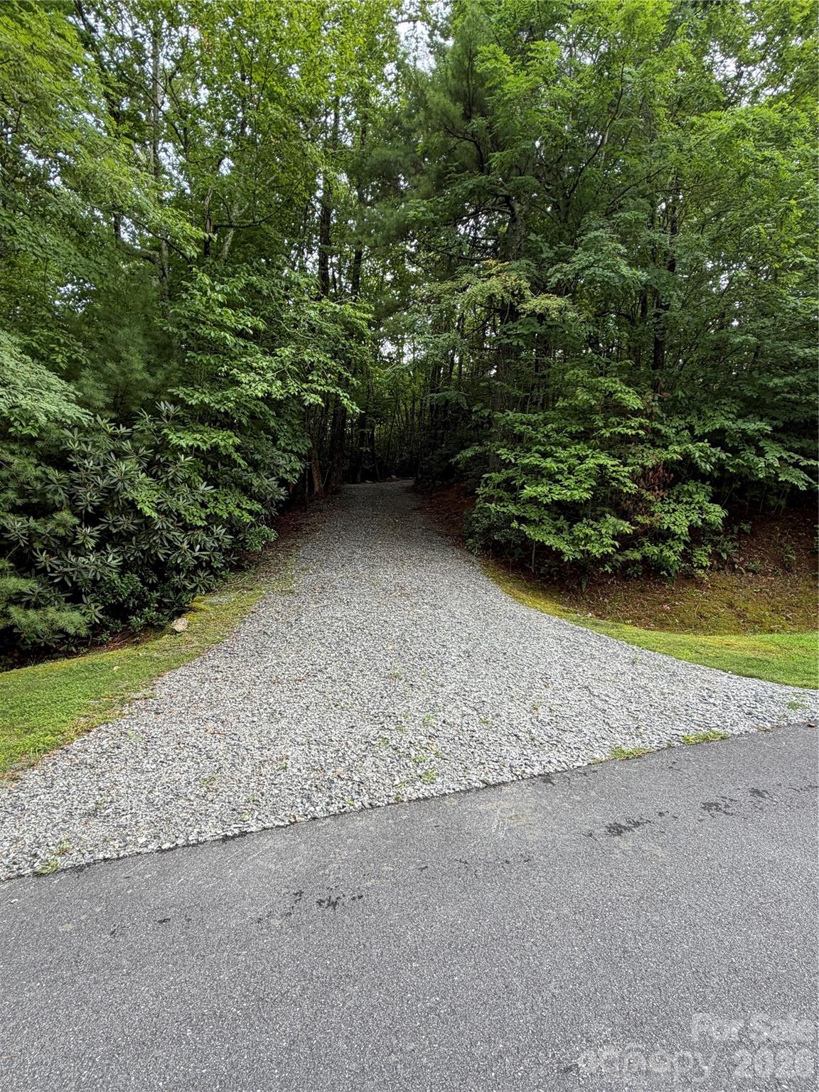 Drive entrance - 0 Gateway Drive, Hendersonville