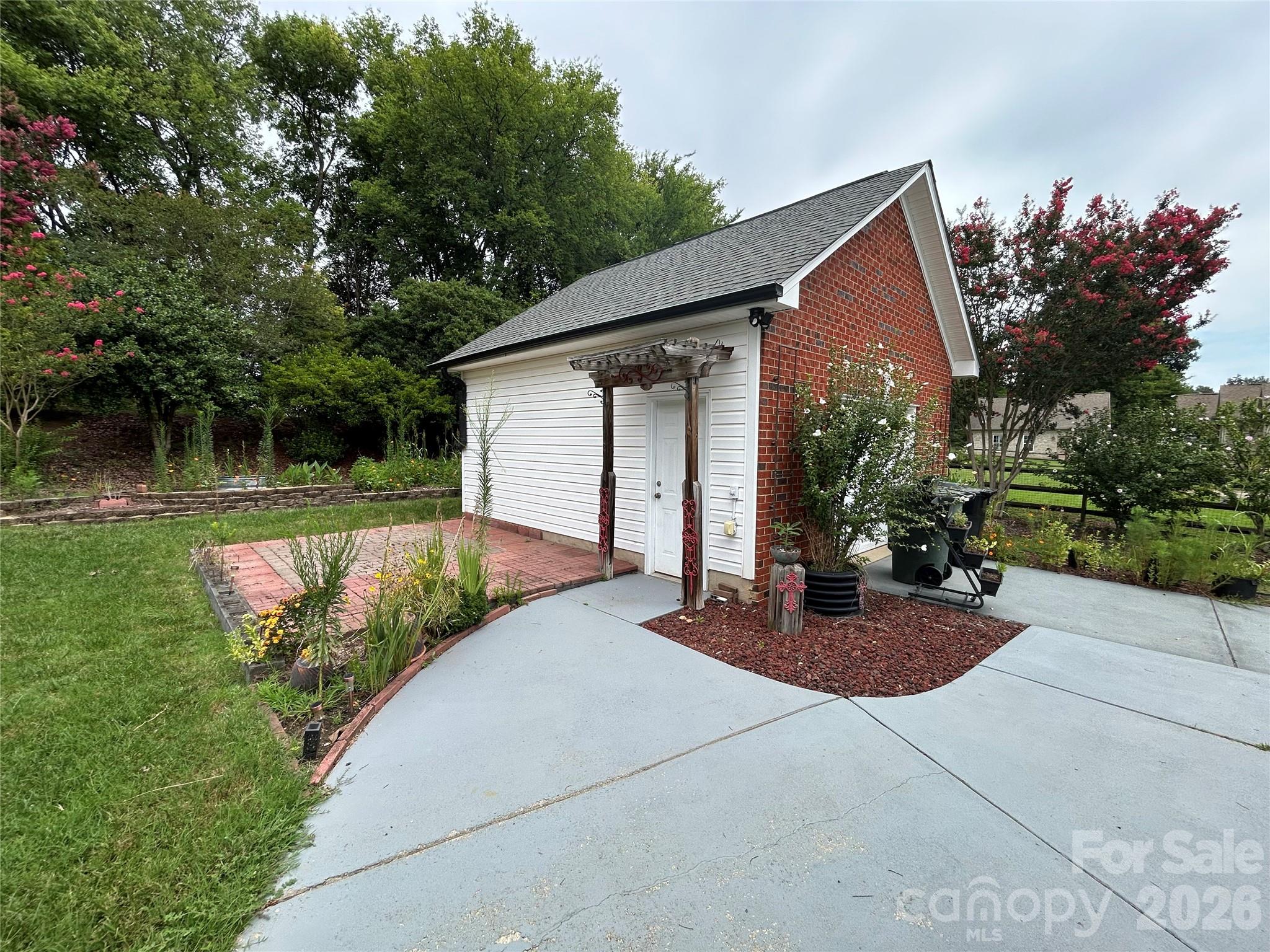 Detached Garage - 3968 Troon Drive SW, Concord