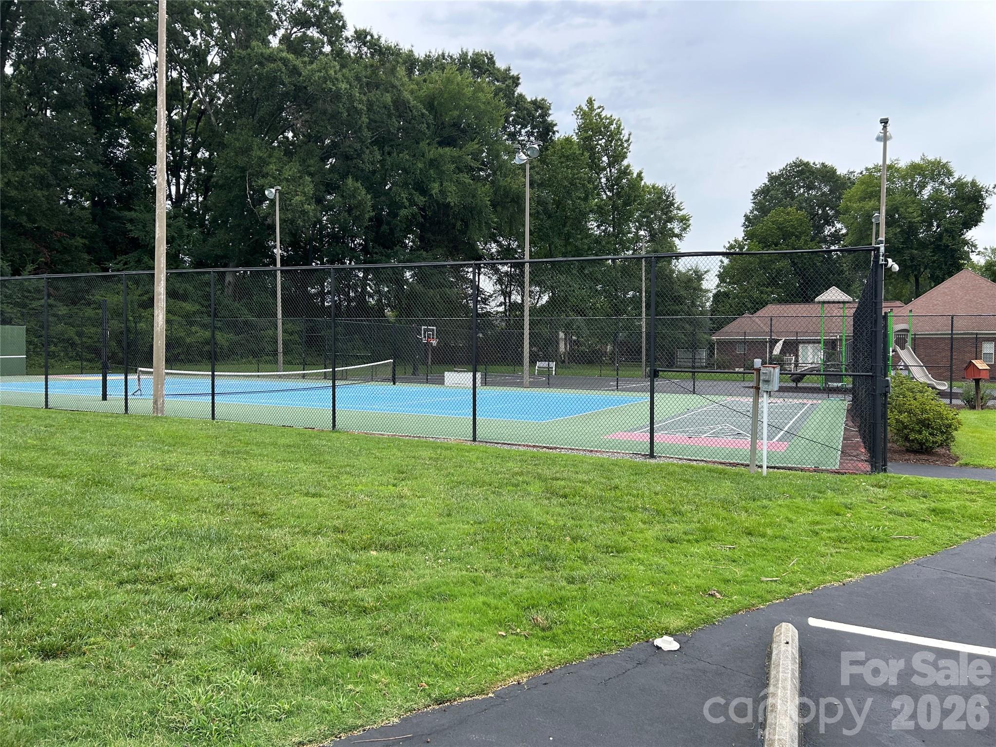 Community Tennis - 3968 Troon Drive SW, Concord