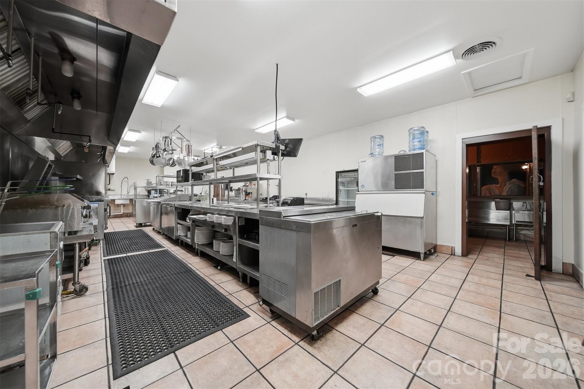Food/Beverage at 2289 St Pauls Church Road, Newton, photo 29 of 47