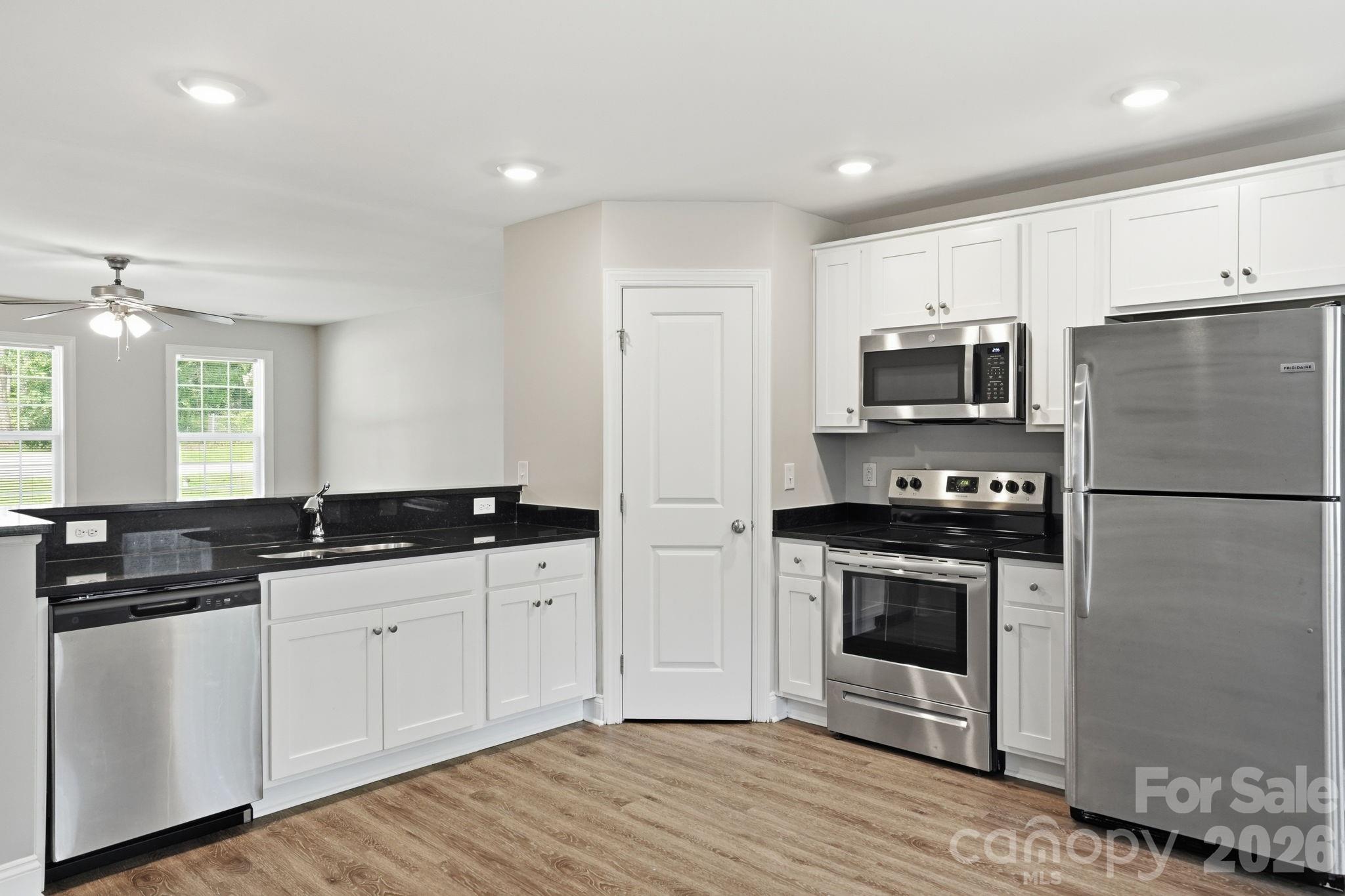 Single Family Residence at 1514 Jamaica Road, Kannapolis, photo 14 of 34