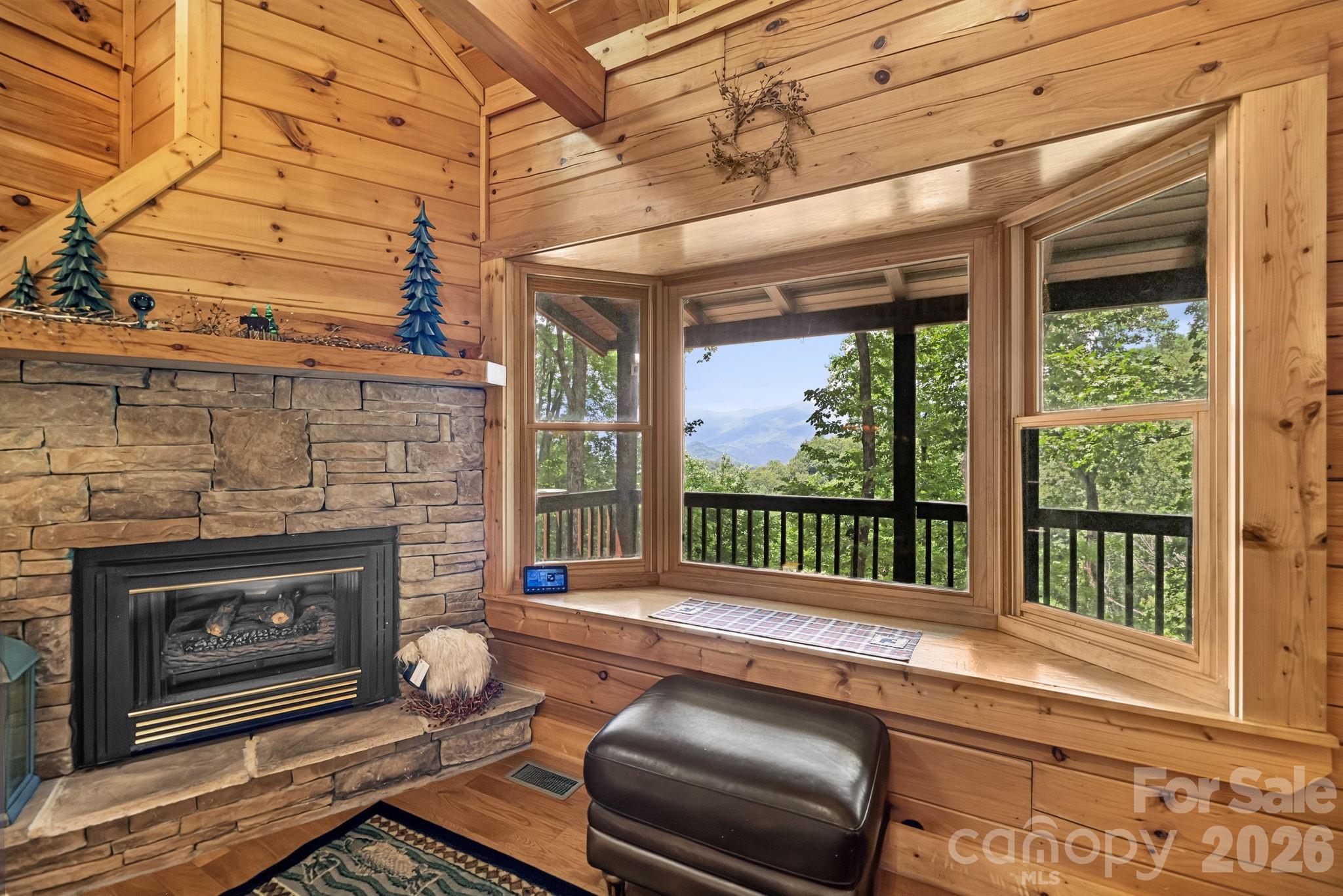 Single Family Residence at 394 Hickory Drive, Waynesville, photo 17 of 47