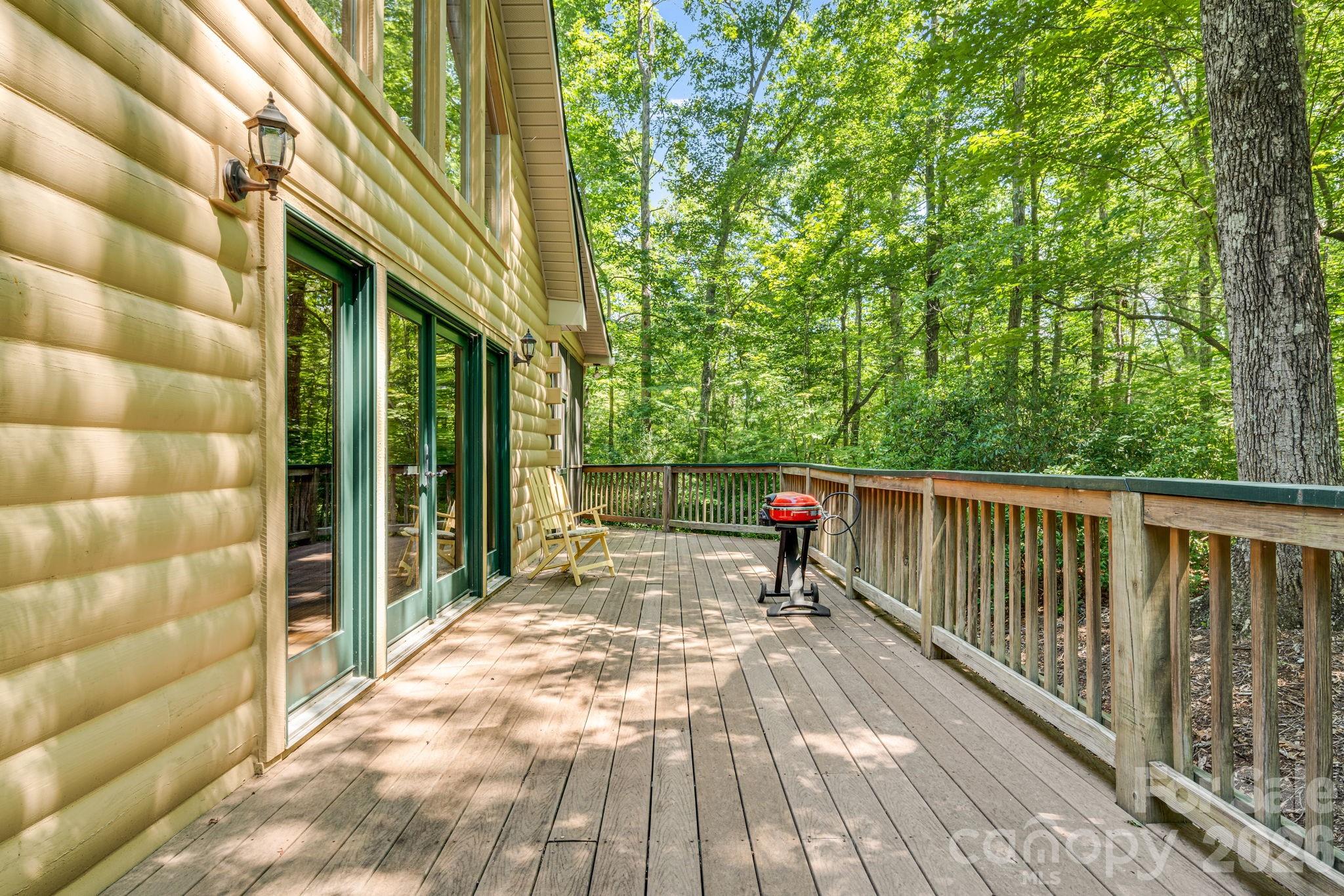 Single Family Residence at 240 Ravenswood Drive, Marion, photo 31 of 41