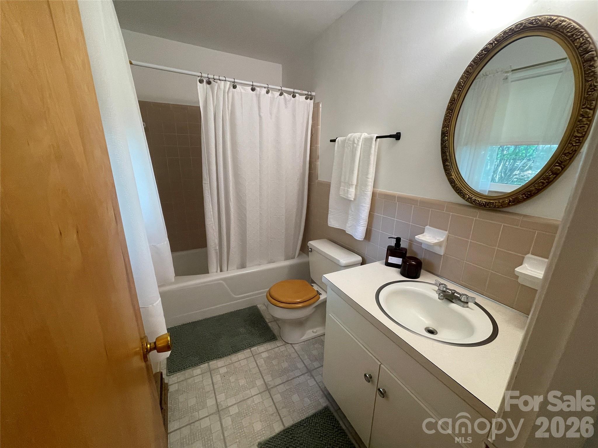 primary bathroom - 3209 Greenwood Park Circle, Albemarle
