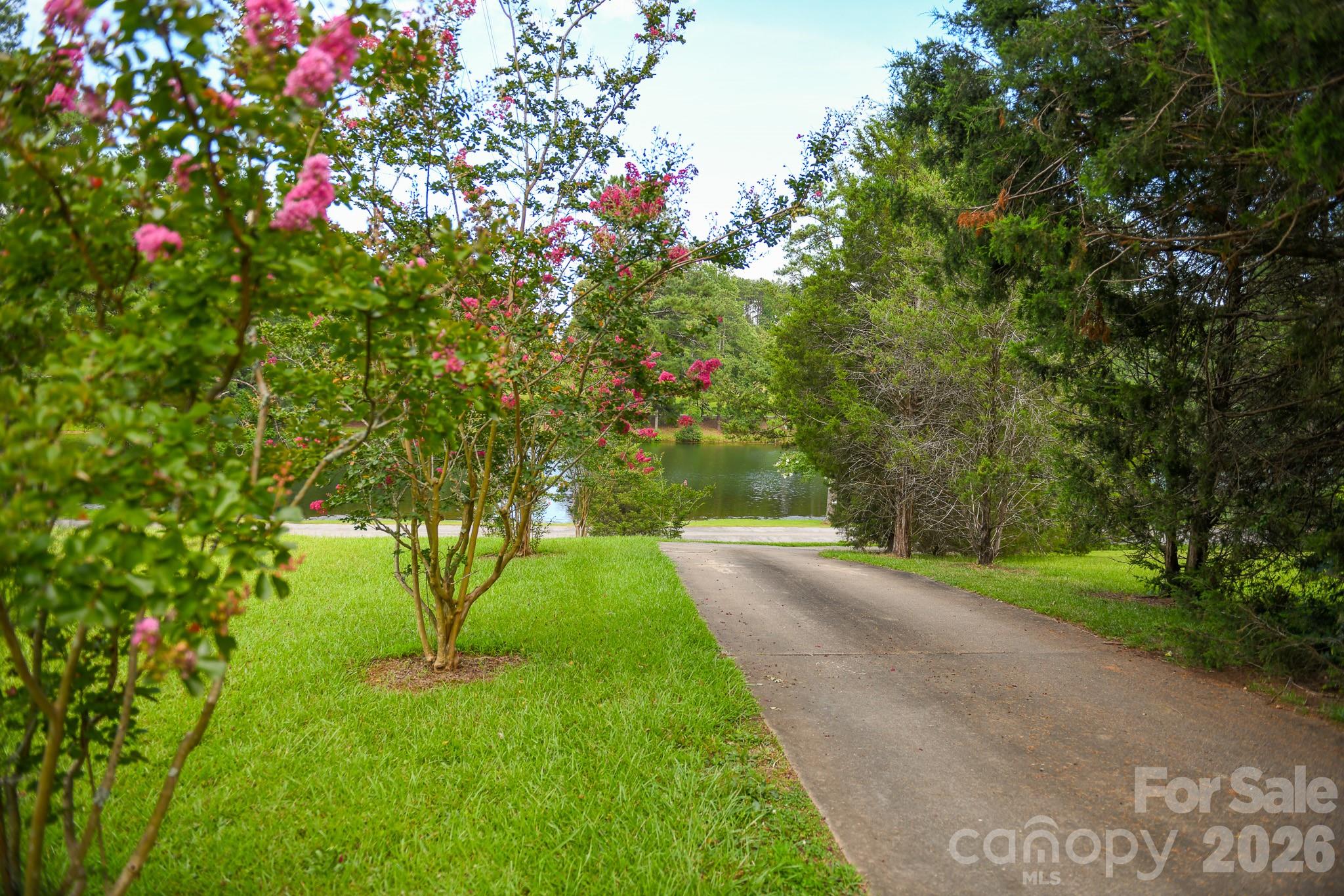 Single Family Residence at 616 Pineview Lakes Road, Chester, photo 7 of 25