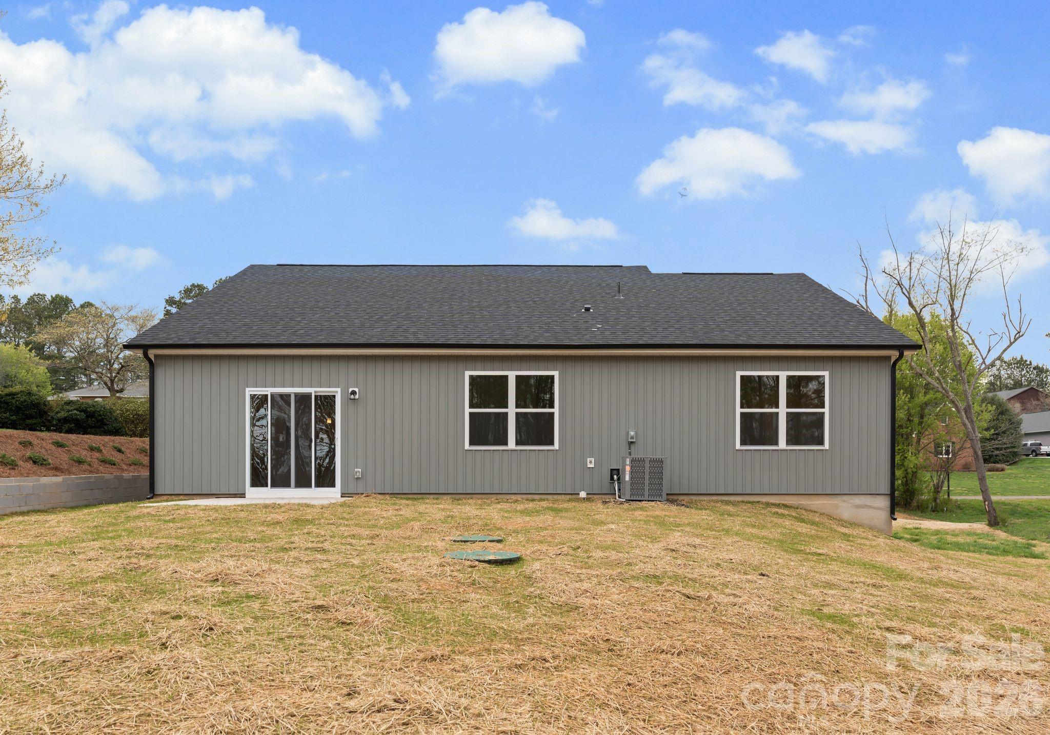 Single Family Residence at 220 Nancy Drive, Shelby, photo 2 of 22