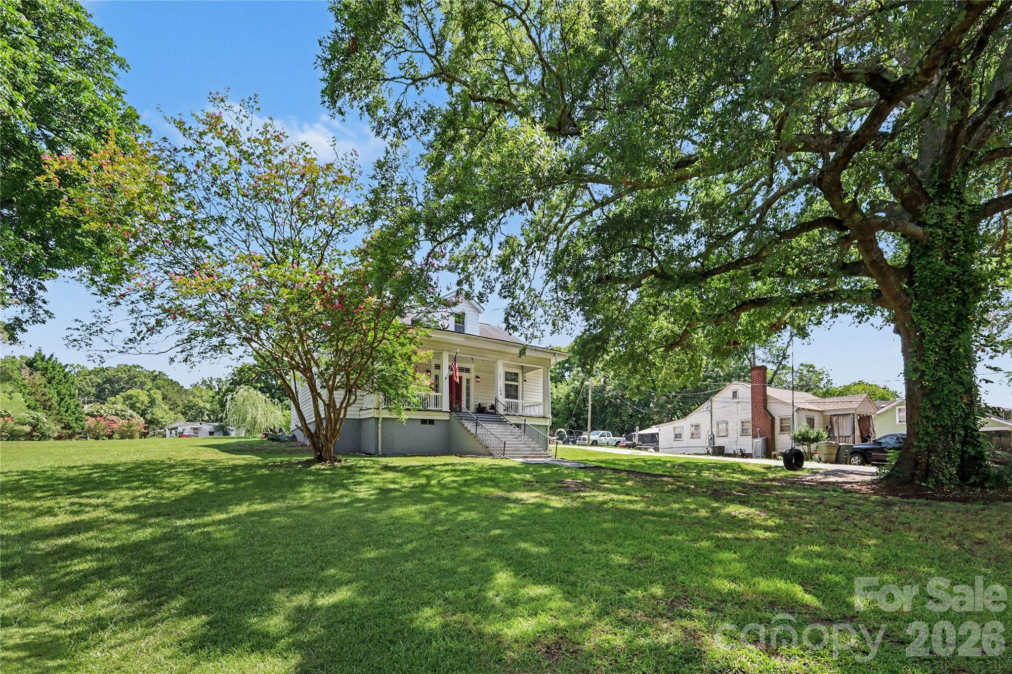 Expansive Side Yard - 159 E Lacy Street, Chester