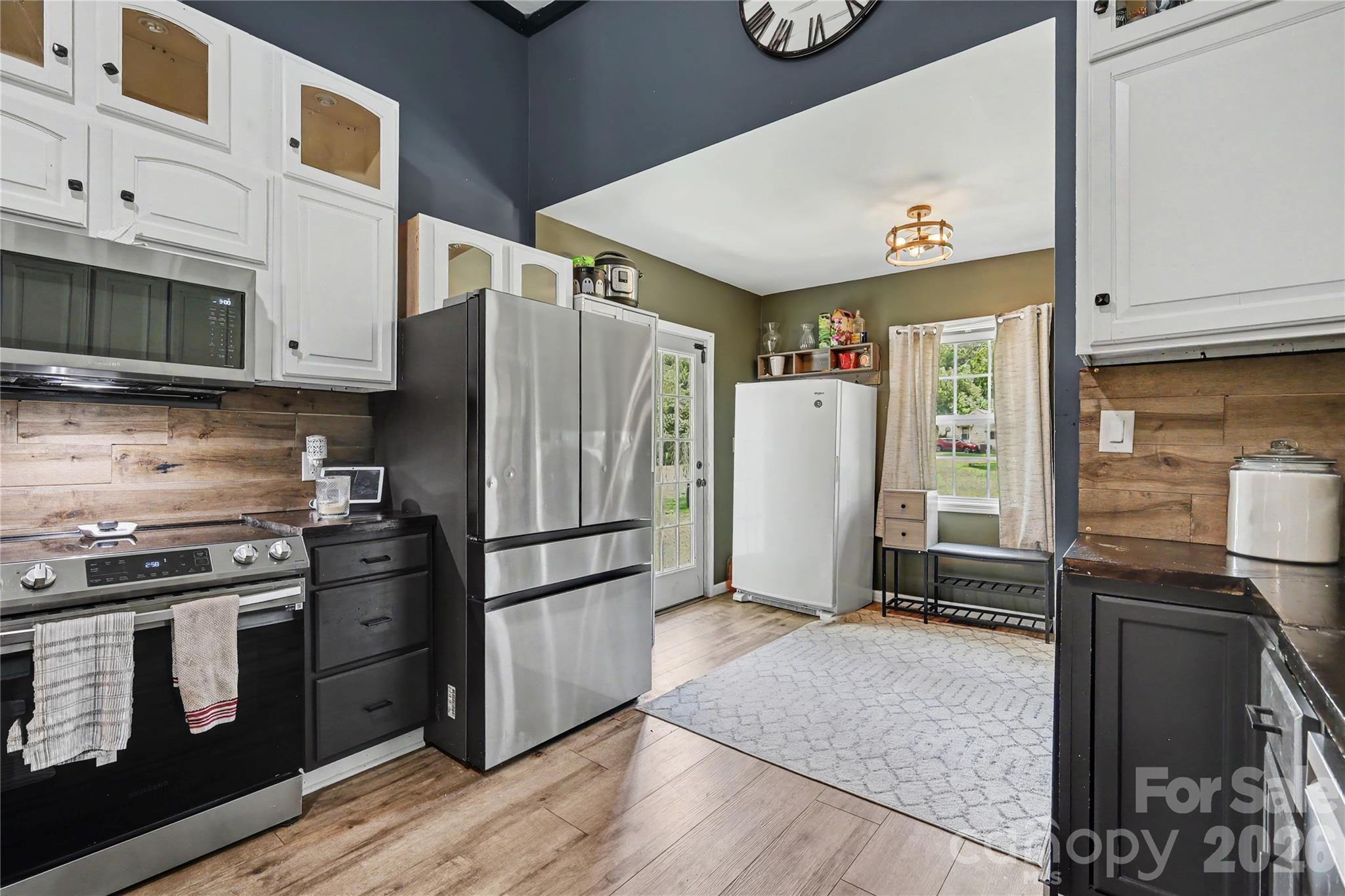 Kitchen - 159 E Lacy Street, Chester