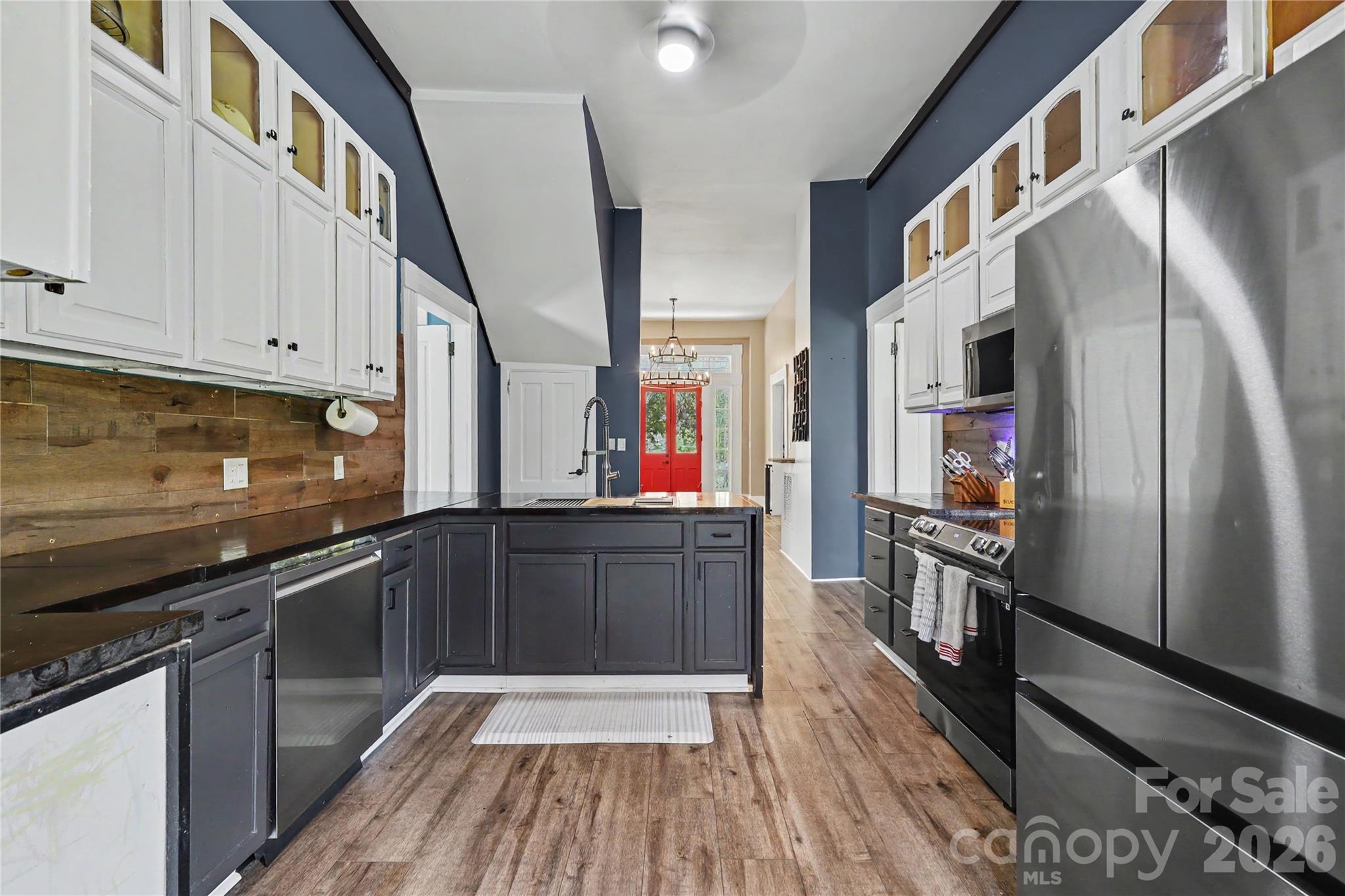 Kitchen - 159 E Lacy Street, Chester