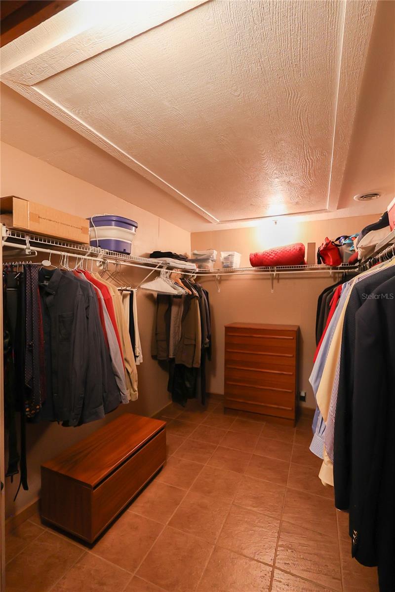 1st Floor Walk-in Closet adjacent to the Garage - 2741 EDWARDS RD, HAINES CITY