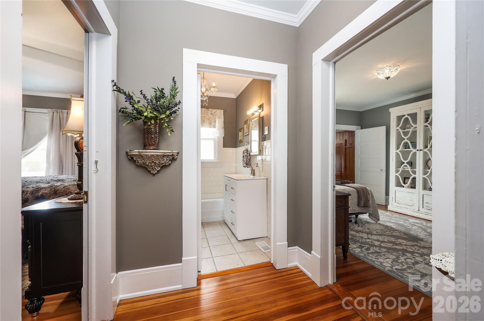 Hallway between bedrooms - 271 N Main Street, Denton
