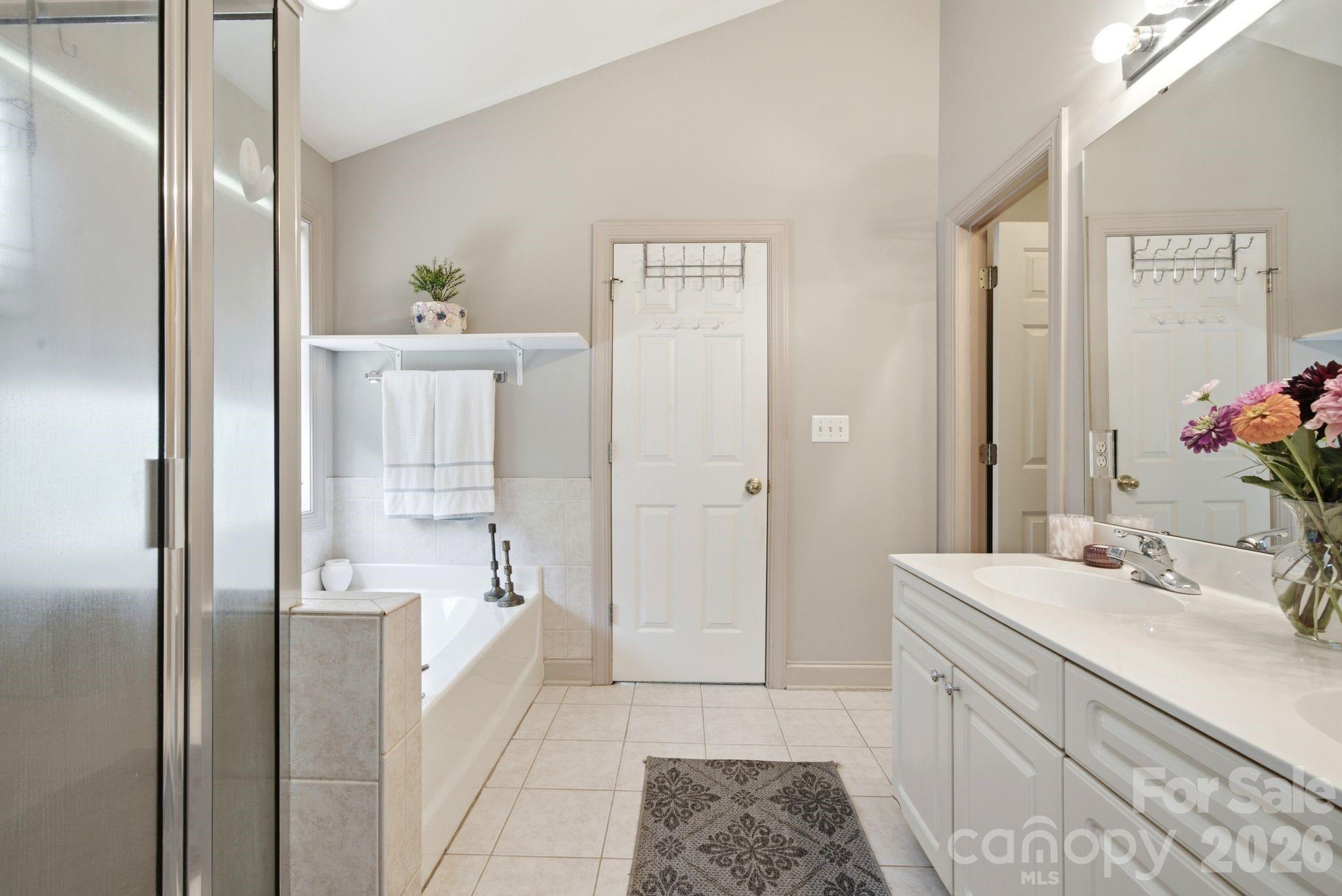 Single Family Residence at 137 Purple Finch Lane, Mooresville, photo 20 of 33