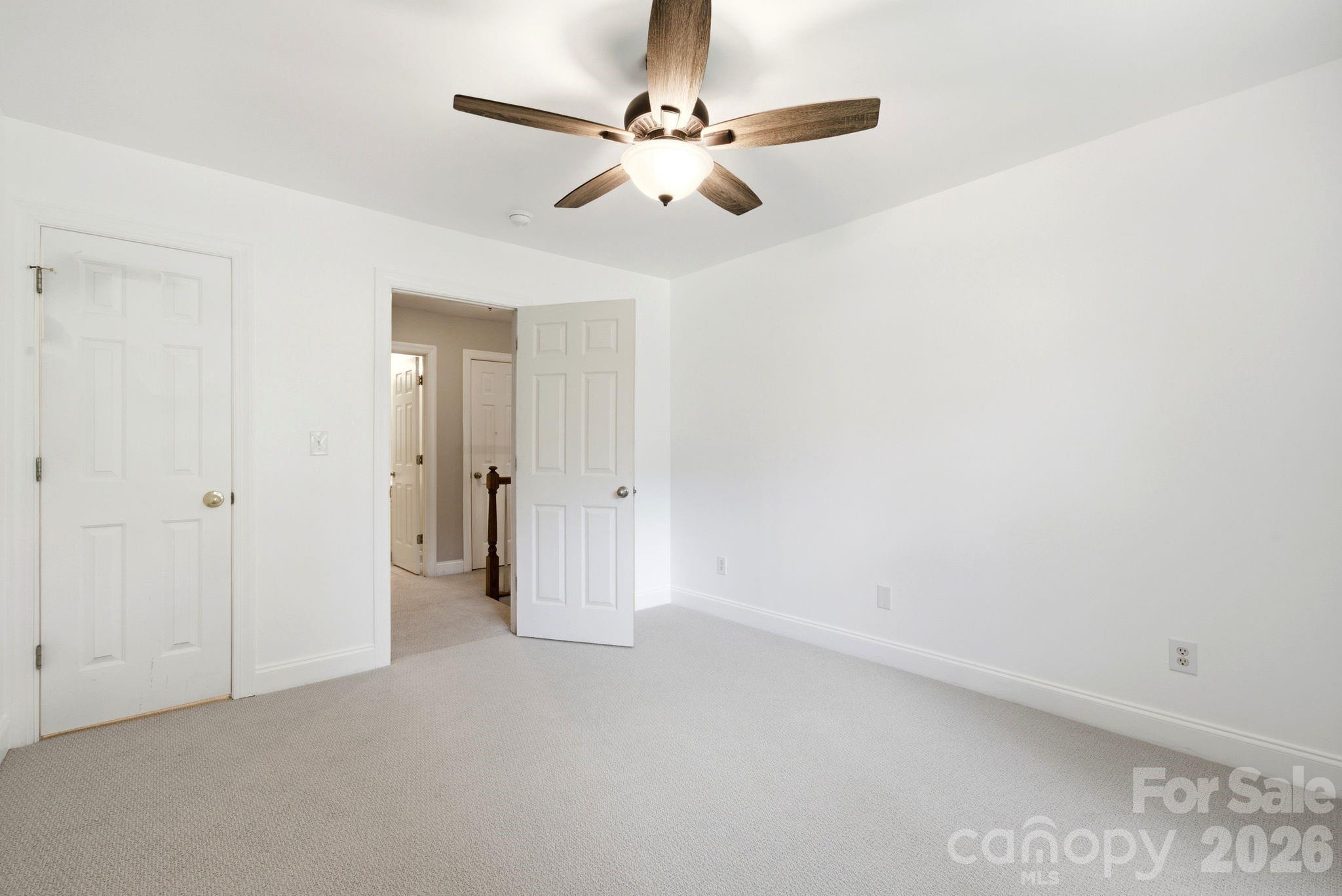 Single Family Residence at 137 Purple Finch Lane, Mooresville, photo 24 of 33