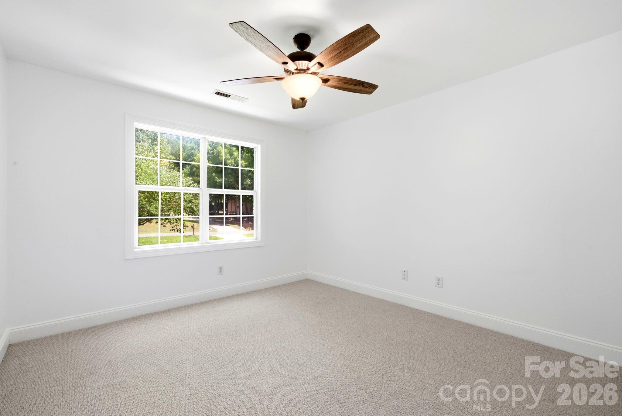 Single Family Residence at 137 Purple Finch Lane, Mooresville, photo 25 of 33