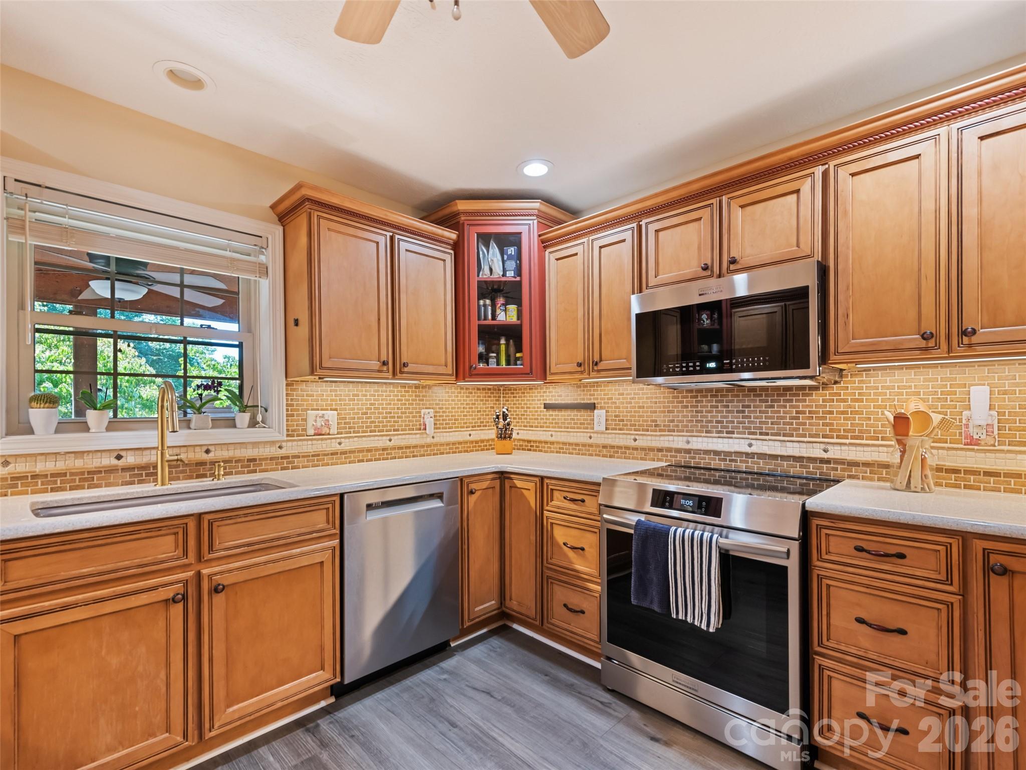 Single Family Residence at 612 Brannon Forest Drive, Waynesville, photo 21 of 47