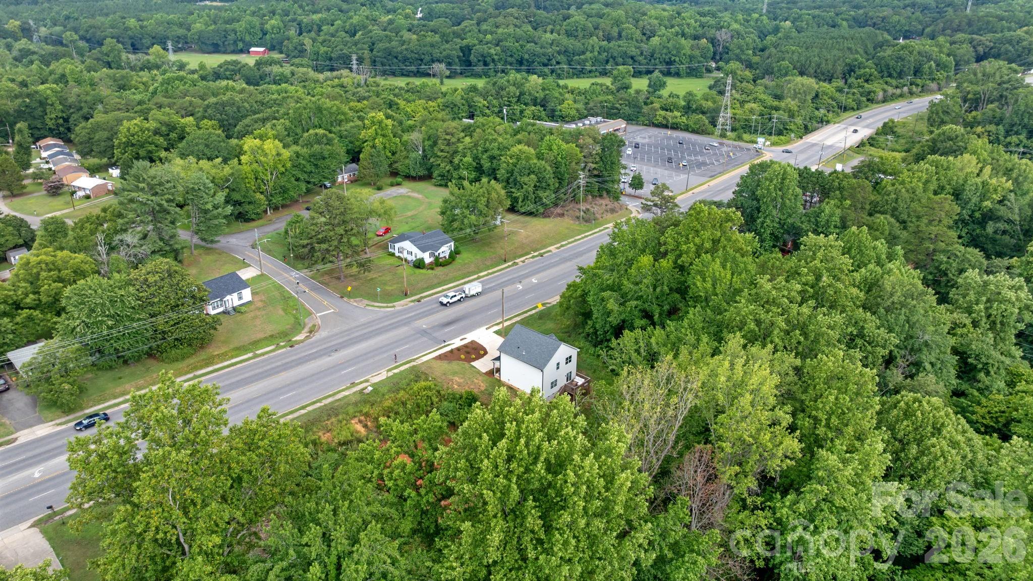 Single Family Residence at 2130 N New Hope Road, Gastonia, photo 34 of 37