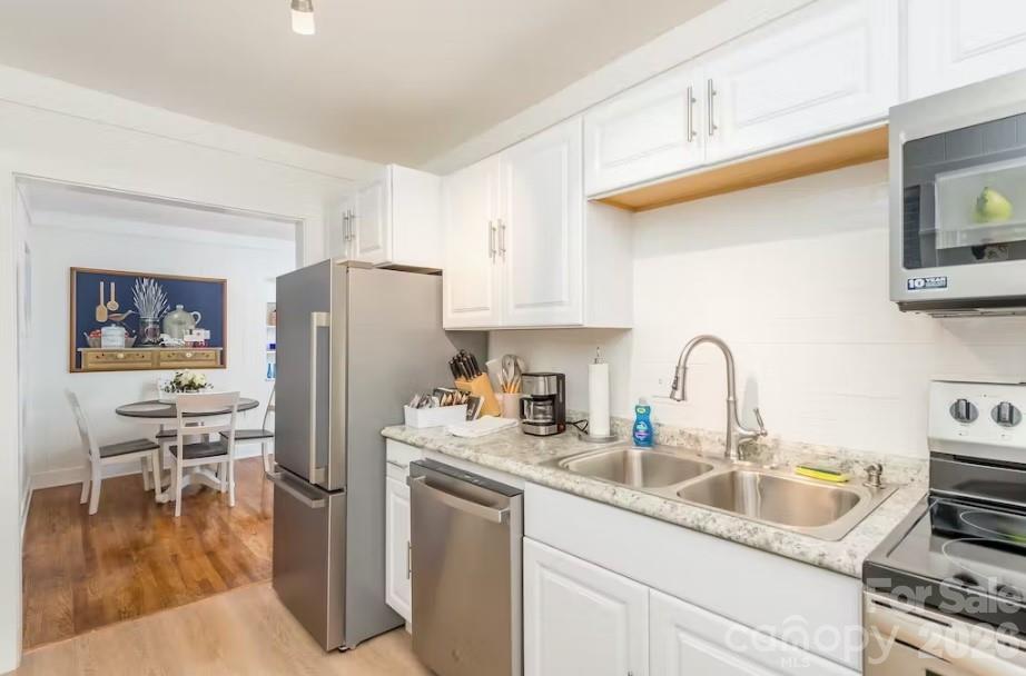 Condominium at 1150 W Blue Ridge Road, Flat Rock, photo 4 of 14