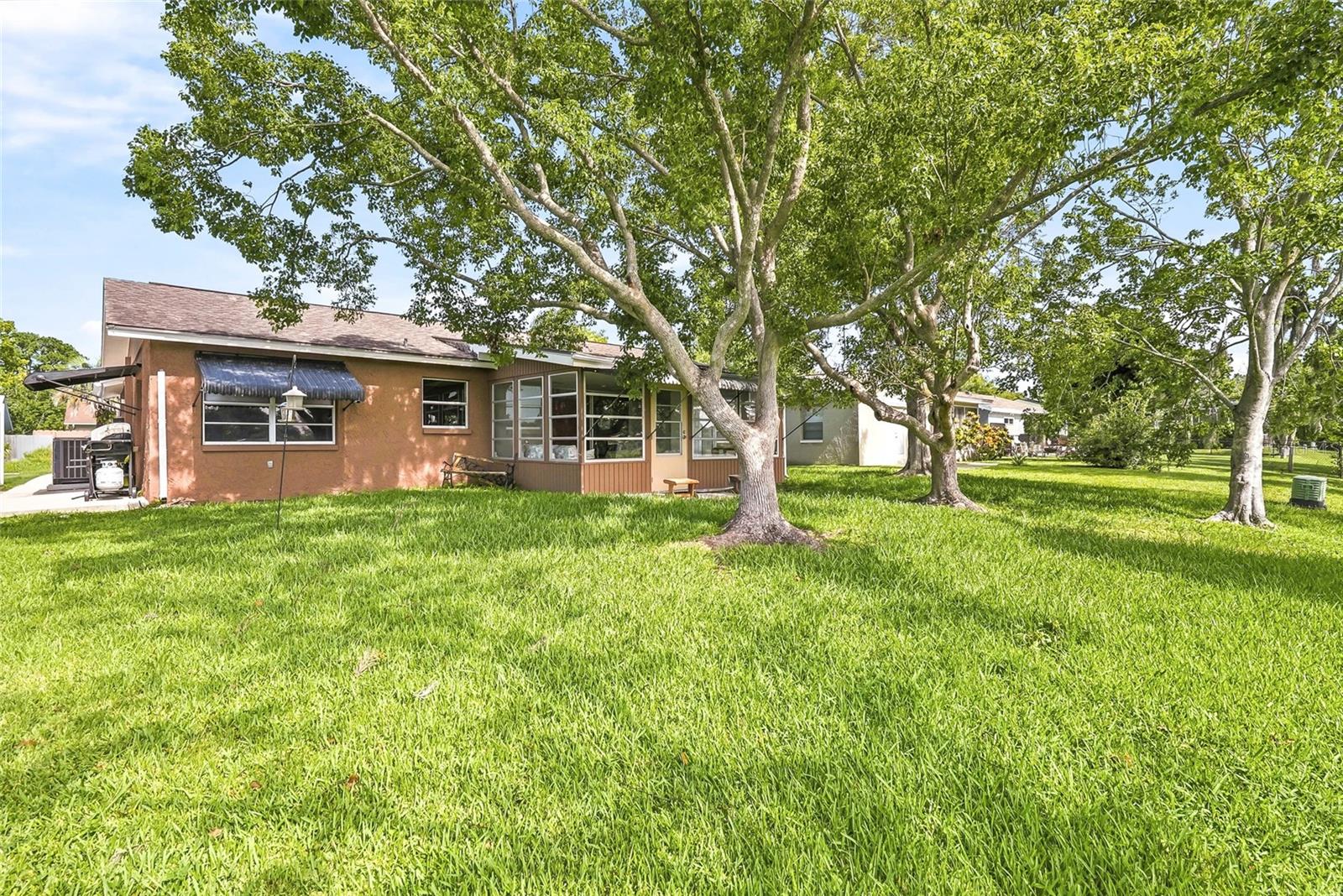 Single Family Residence at 5049 SHERRY LN, NEW PORT RICHEY, photo 18 of 25