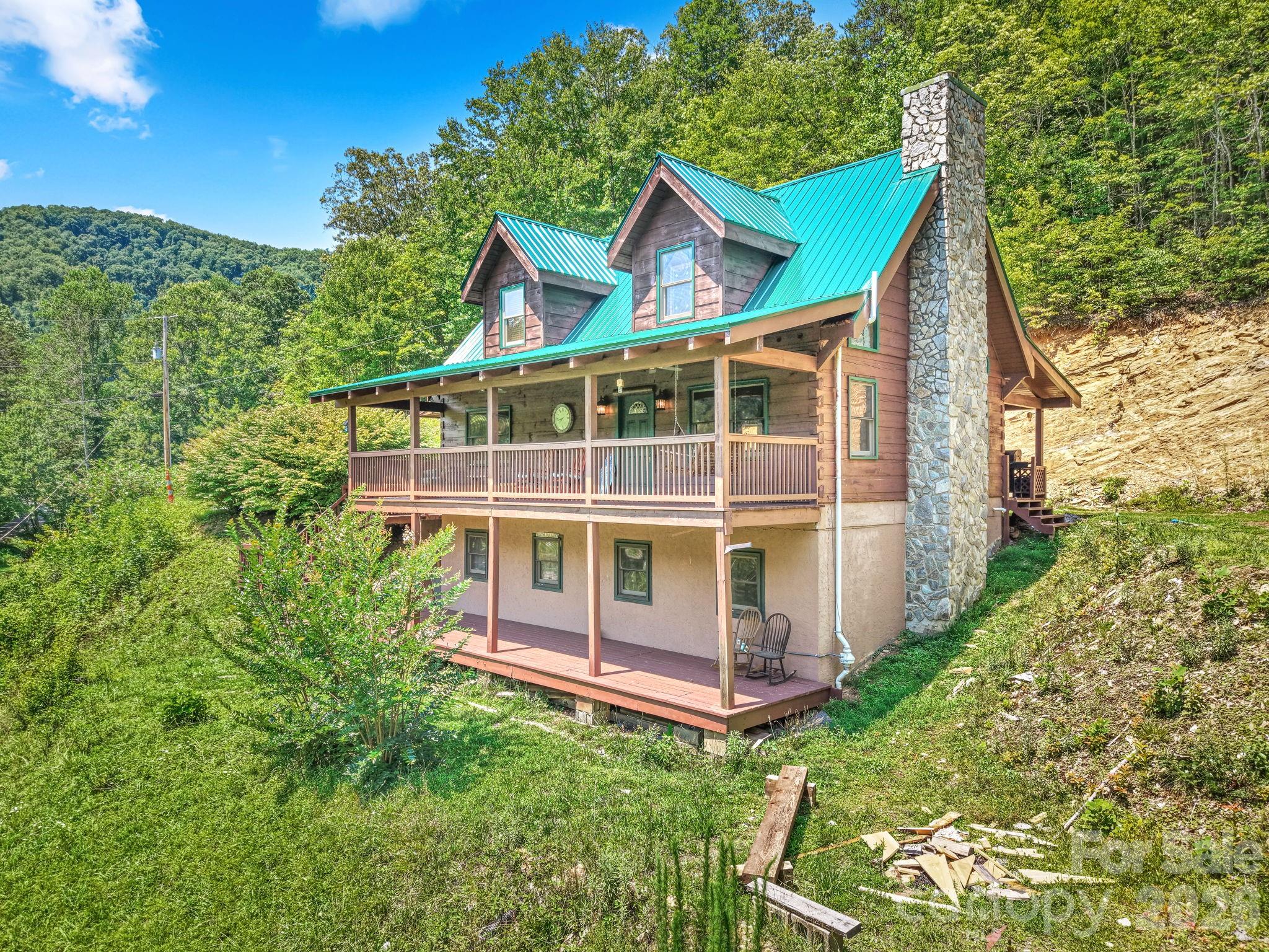 Single Family Residence at 2560 Round Hill Road, Bryson City, photo 4 of 48