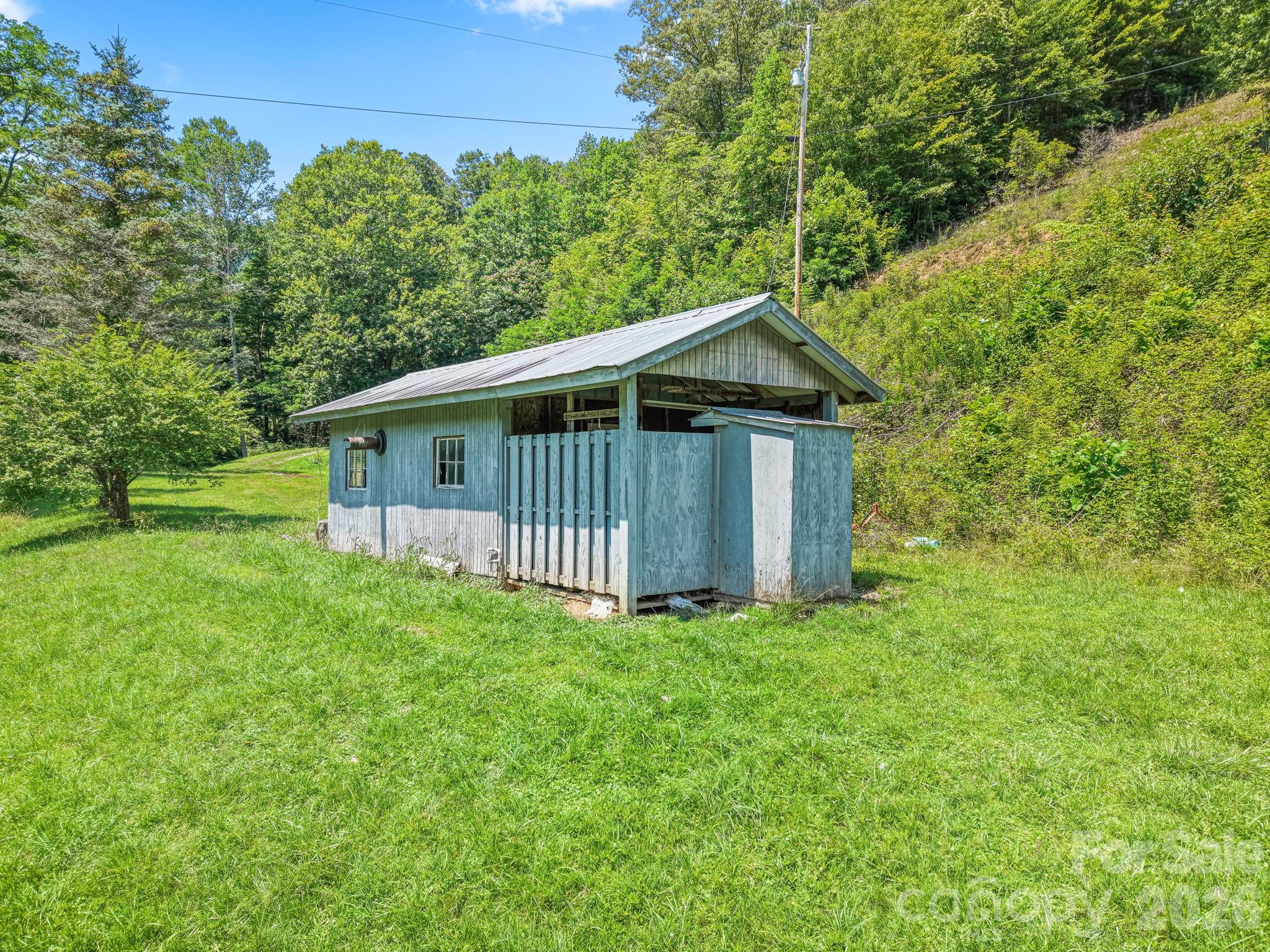 Single Family Residence at 2560 Round Hill Road, Bryson City, photo 42 of 48