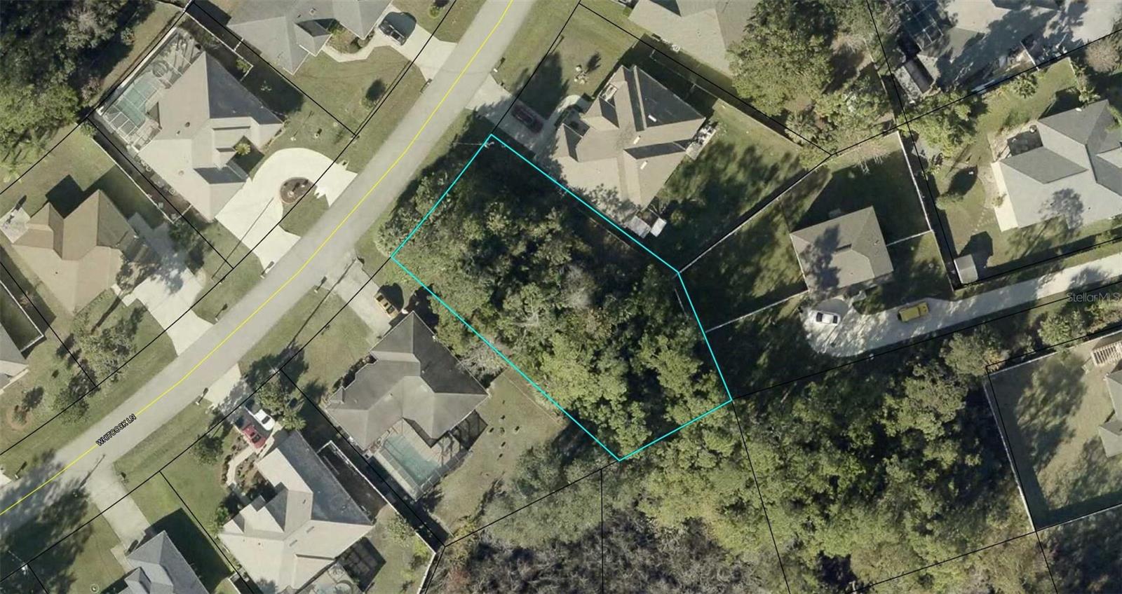 32 WHITCOCK LN