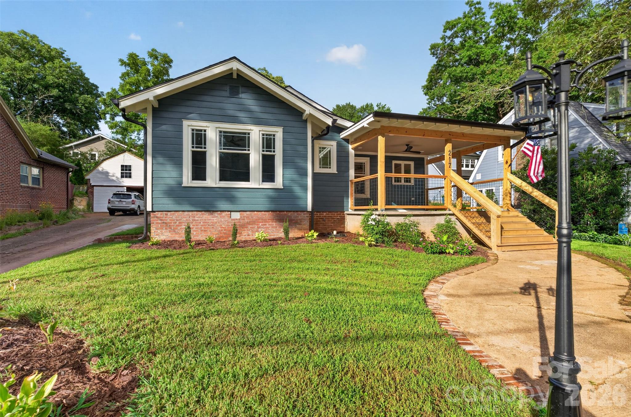 Single Family Residence at 217 Norwood Street SW, Lenoir, photo 3 of 48