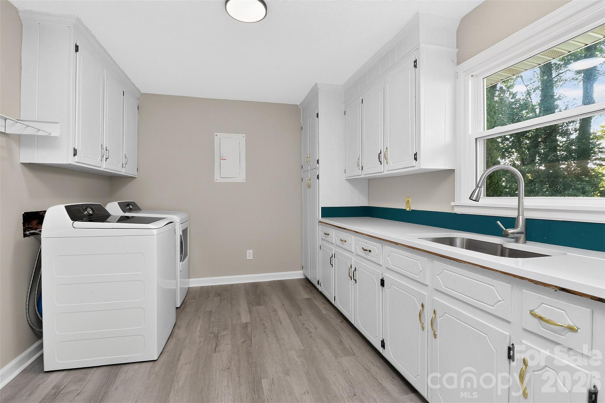 Single Family Residence at 2004 Fountain Lane, Stanley, photo 24 of 44