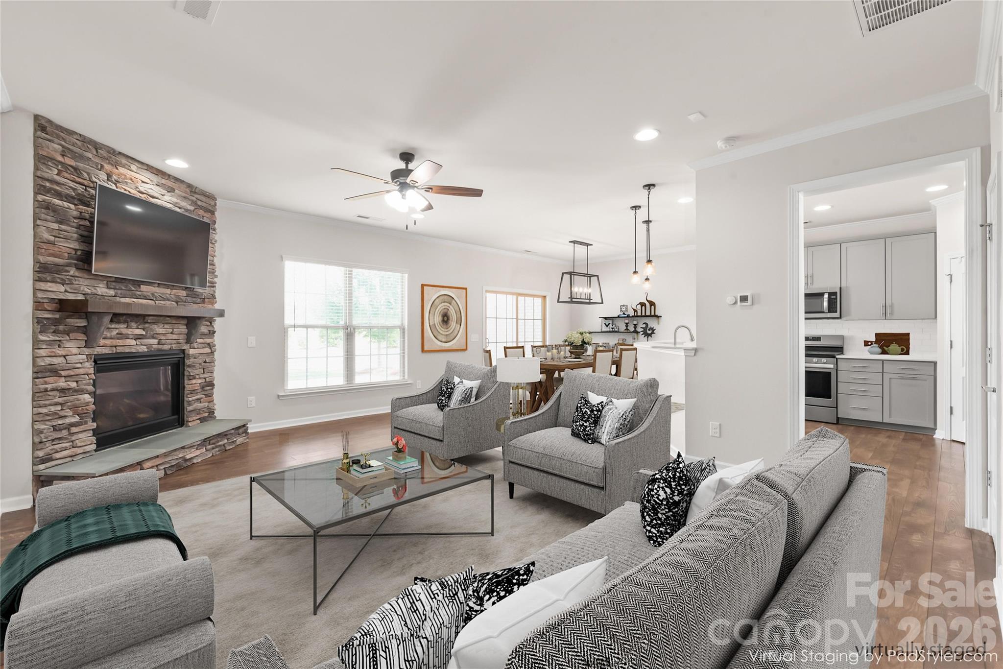 Townhouse at 4010 Woodsmill Road, Fort Mill, photo 3 of 43