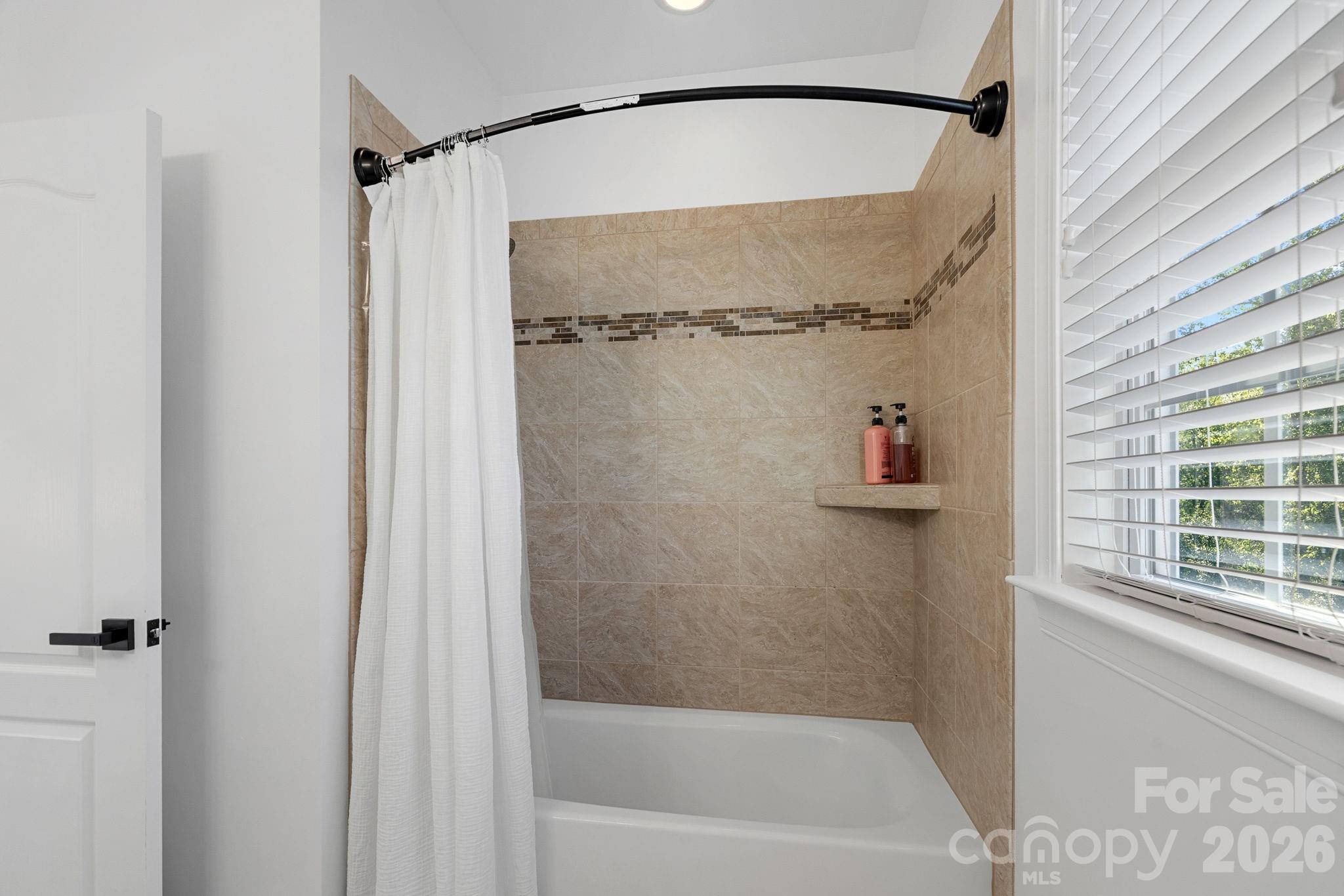 bathroom 4 on upper level - 13147 Union Square Drive, Huntersville