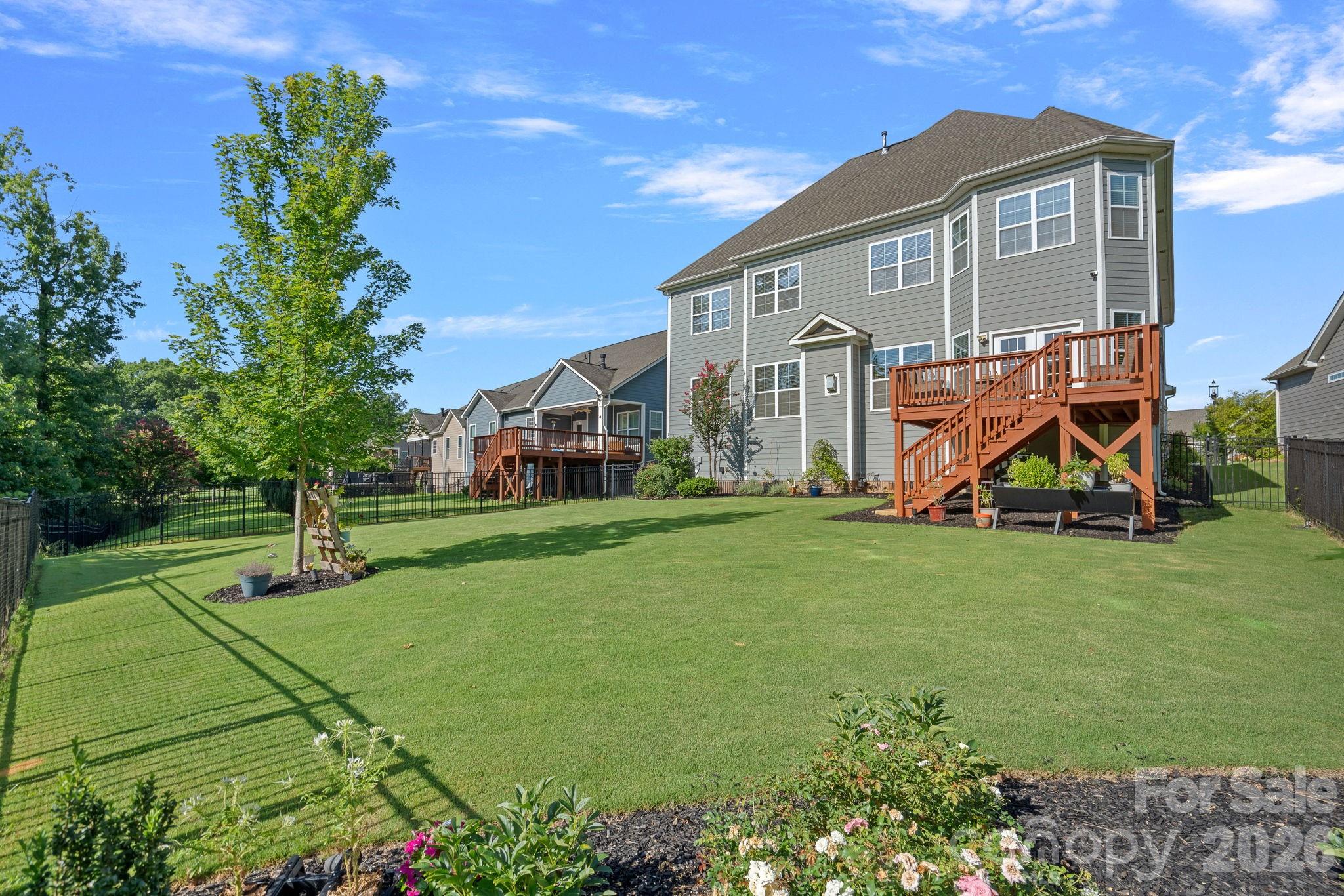 Single Family Residence at 13147 Union Square Drive, Huntersville, photo 43 of 48