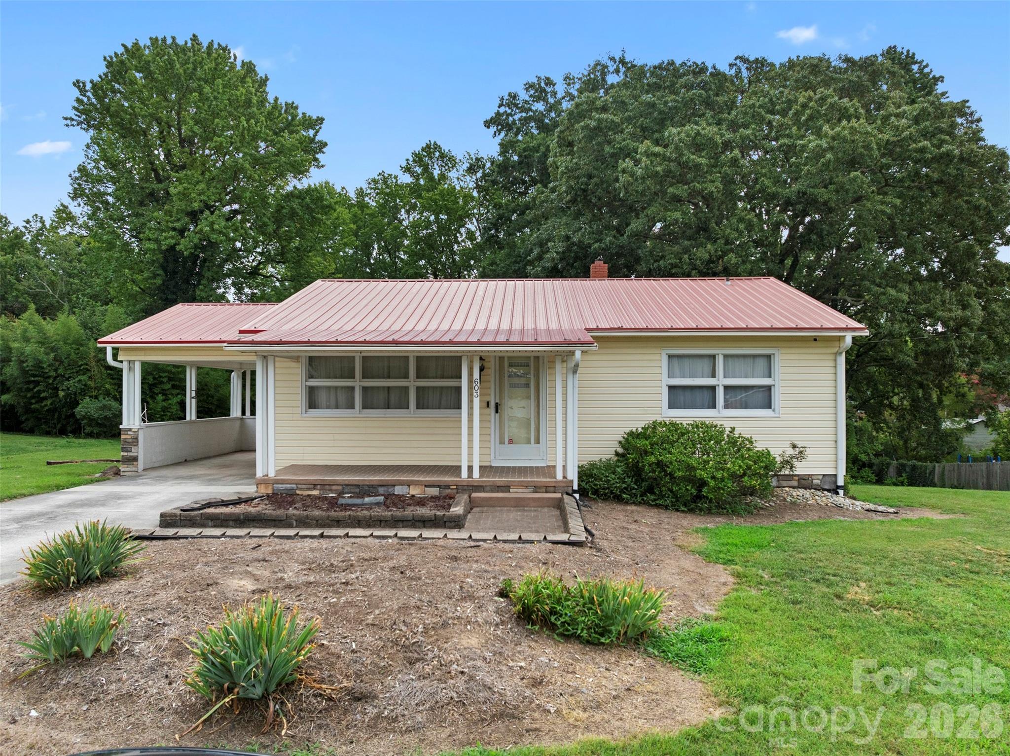Single Family Residence at 603 Duke Street, Thomasville, photo 3 of 39