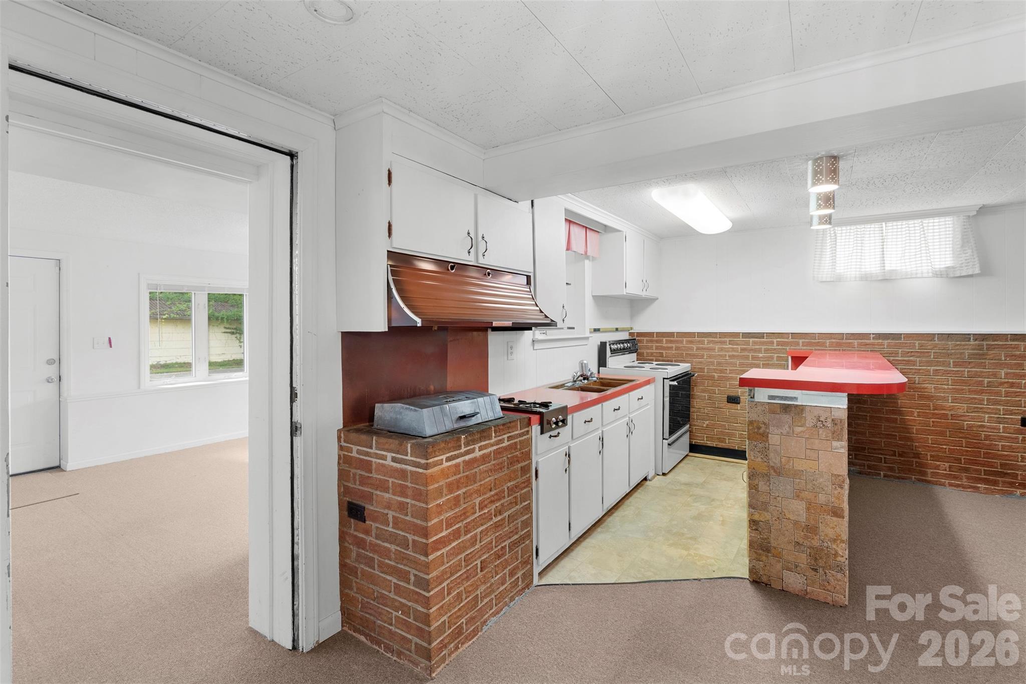 Single Family Residence at 603 Duke Street, Thomasville, photo 25 of 39
