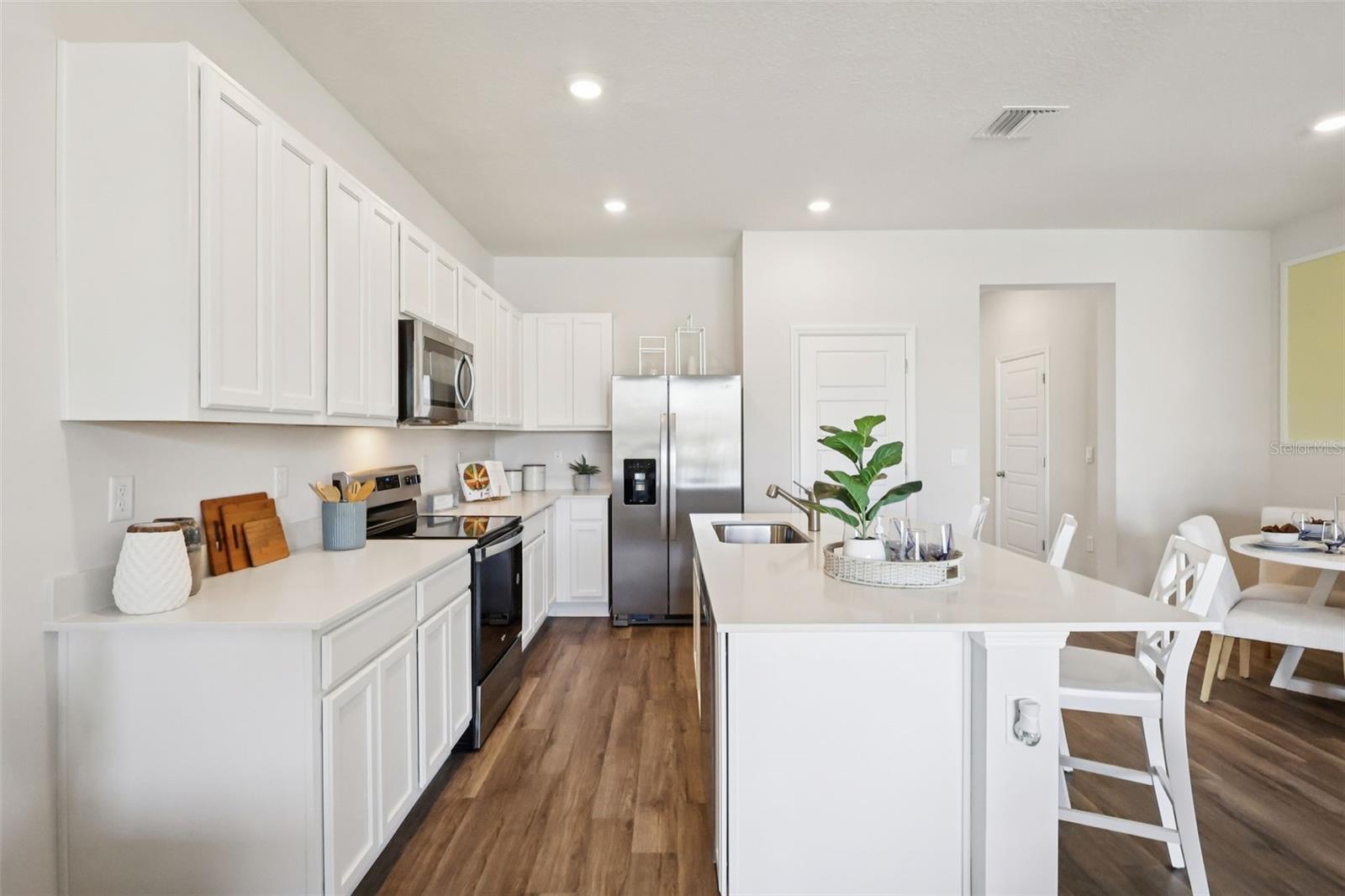 Townhouse at 2638 OLYMPIC CT, DAVENPORT, photo 11 of 31